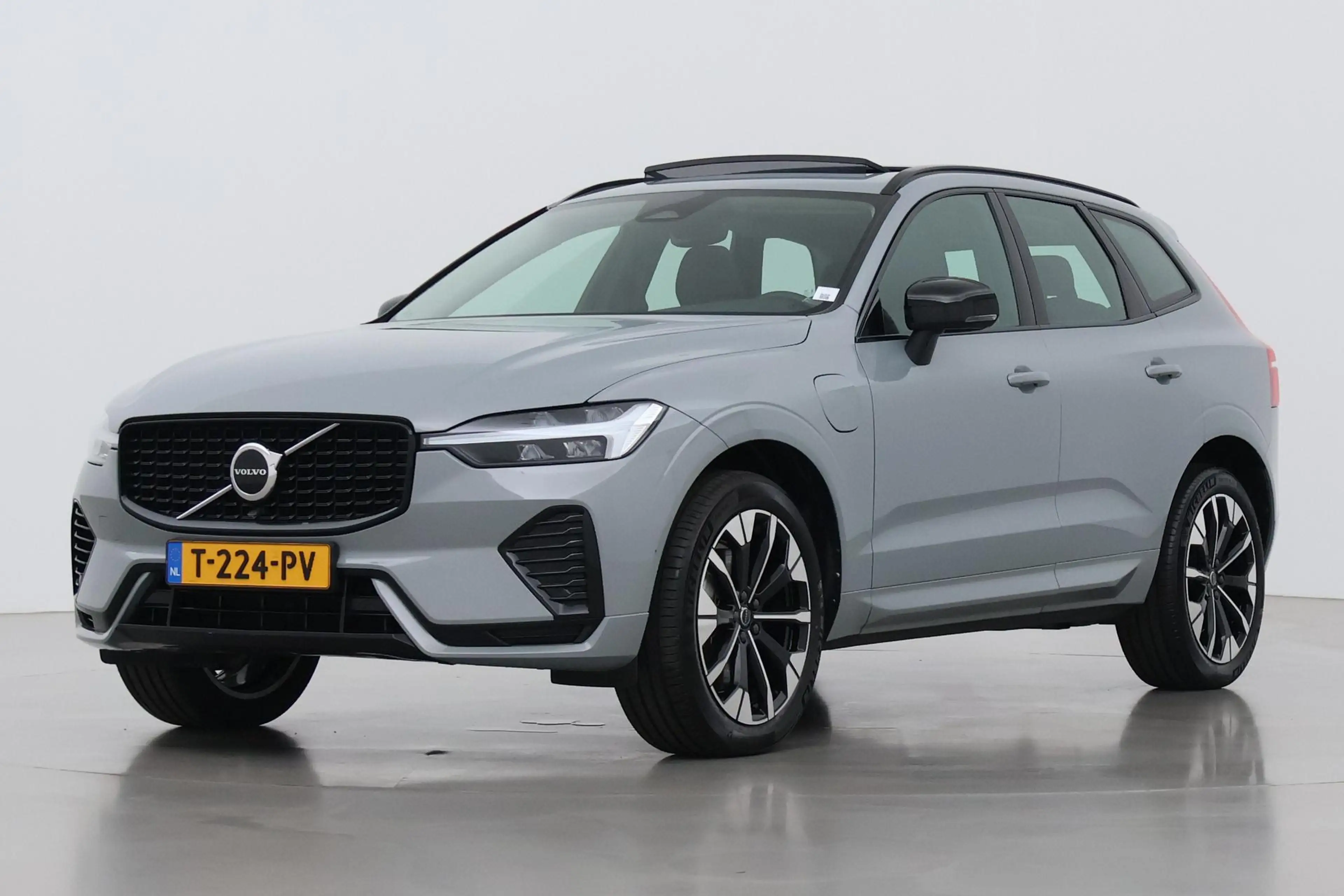 Volvo XC60 T6 Plus Dark | Panoramadak | Trekhaak | ACC | Pilo — photo 8