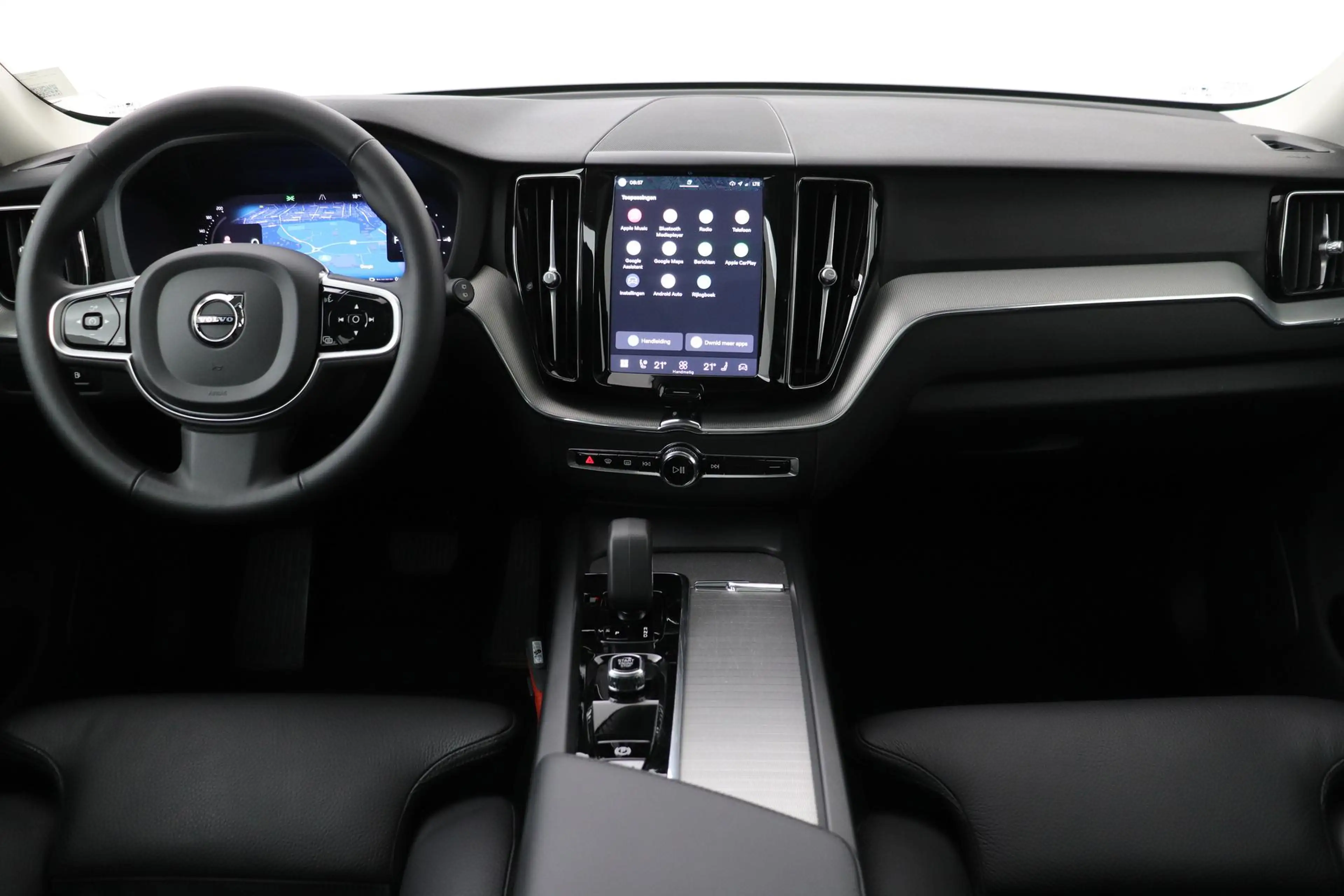 Volvo XC60 T6 Plus Dark | Panoramadak | Trekhaak | ACC | Pilo — photo 4