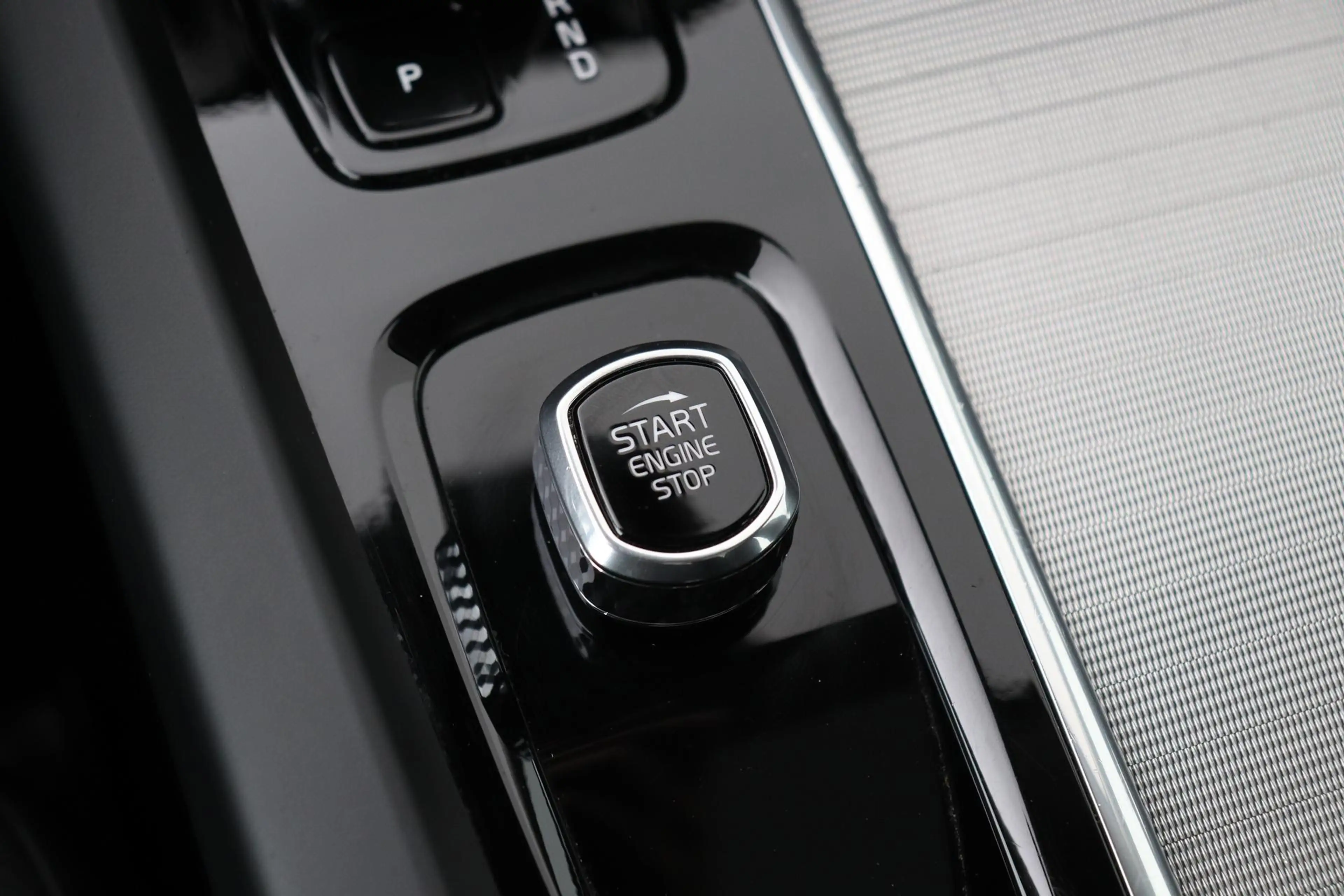Volvo XC60 T6 Plus Dark | Panoramadak | Trekhaak | ACC | Pilo — photo 37