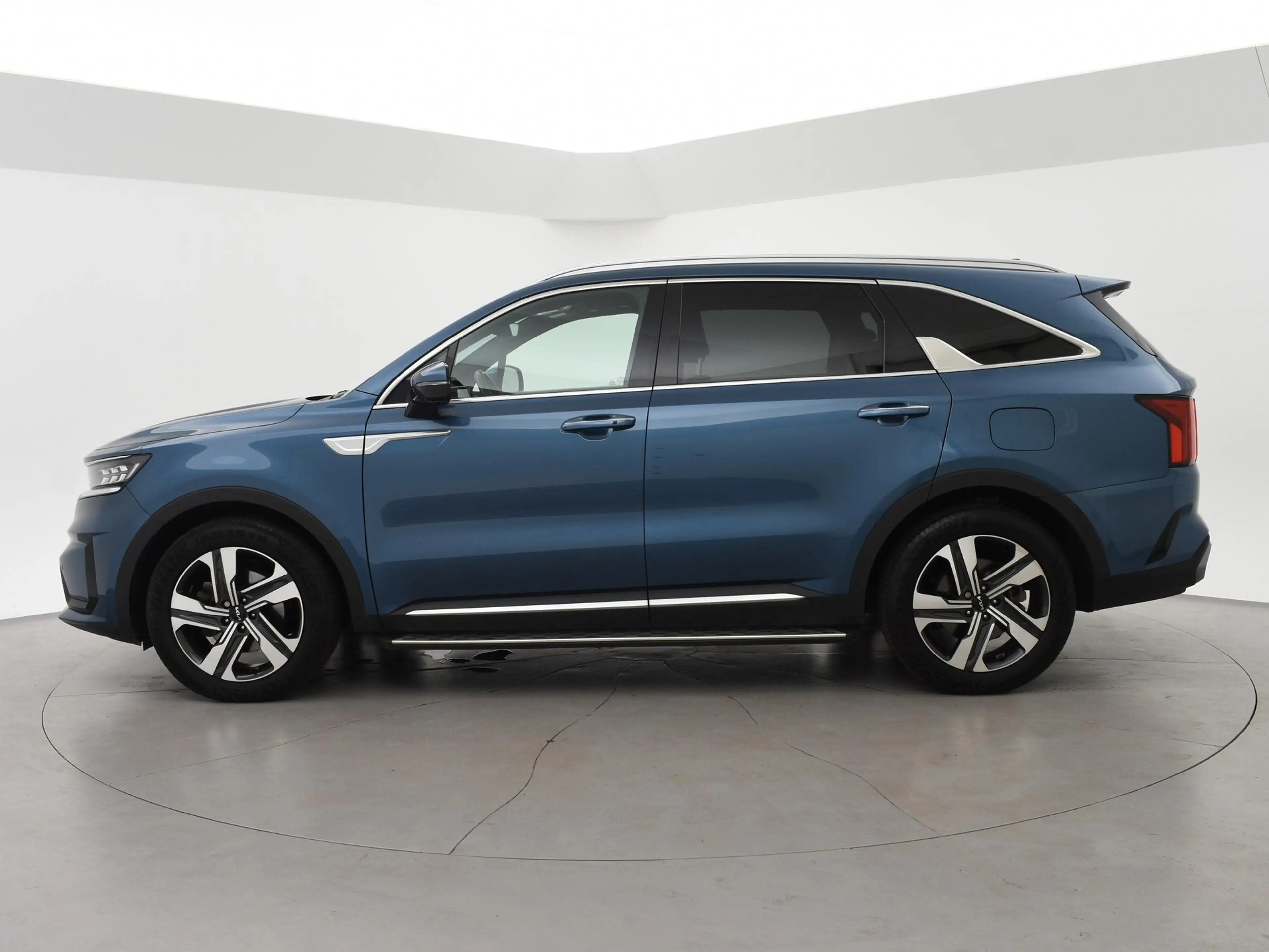 Kia Sorento 1.6 T-GDI 265 PK EXECUTIVELINE PHEV 7-PERS 4WD + B — photo 5