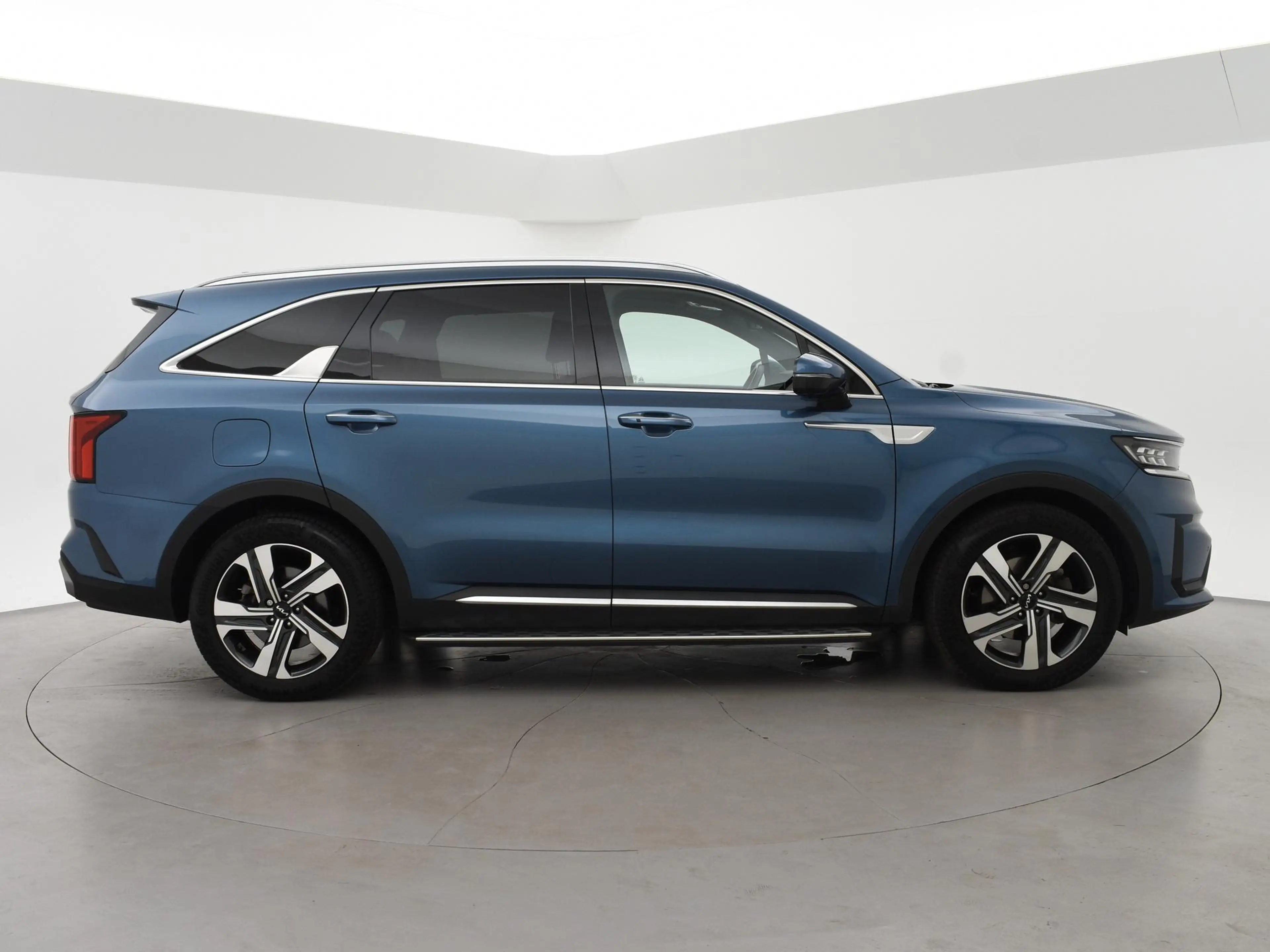 Kia Sorento 1.6 T-GDI 265 PK EXECUTIVELINE PHEV 7-PERS 4WD + B — photo 11