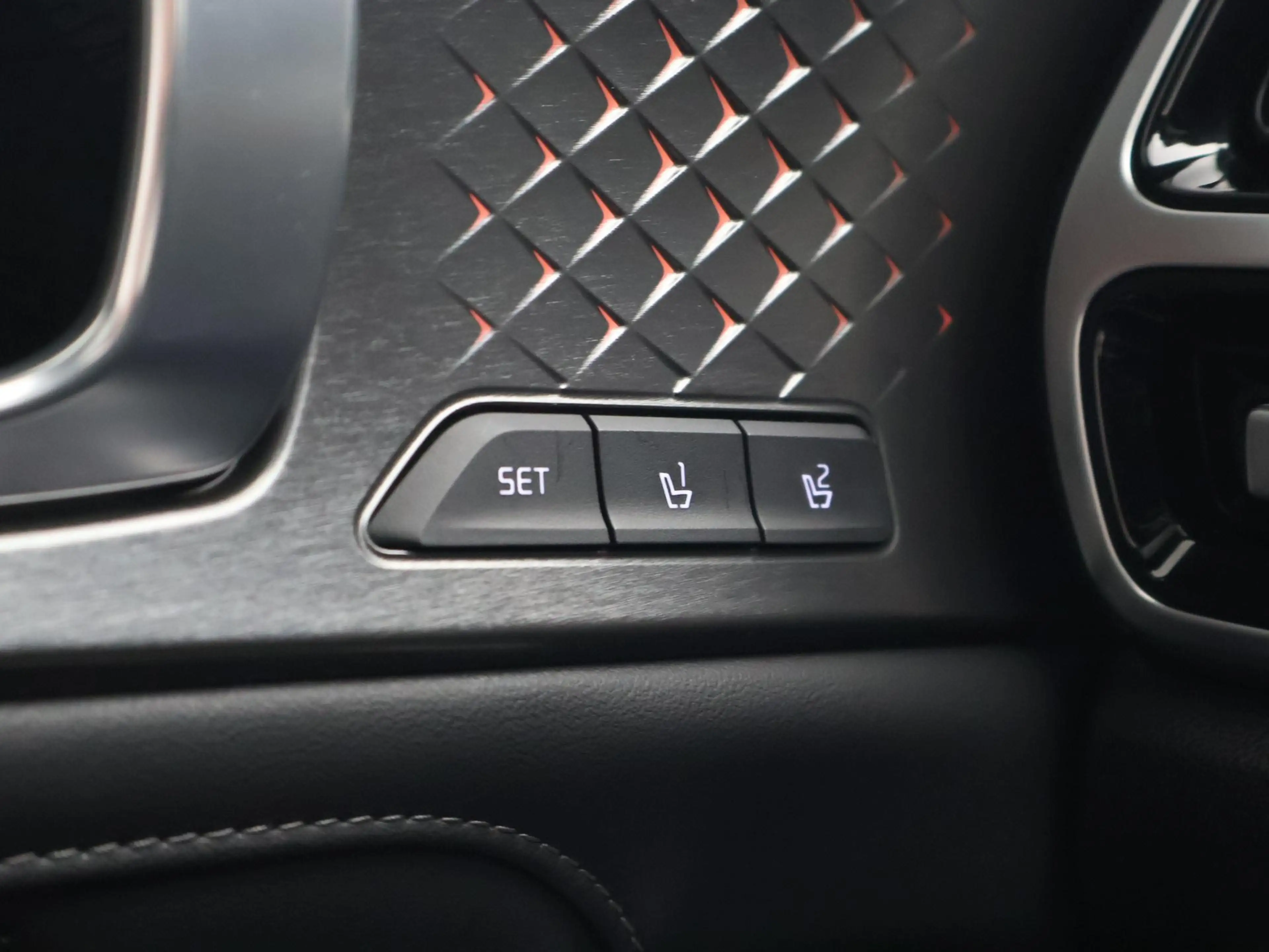 Kia Sorento 1.6 T-GDI 265 PK EXECUTIVELINE PHEV 7-PERS 4WD + B — photo 34