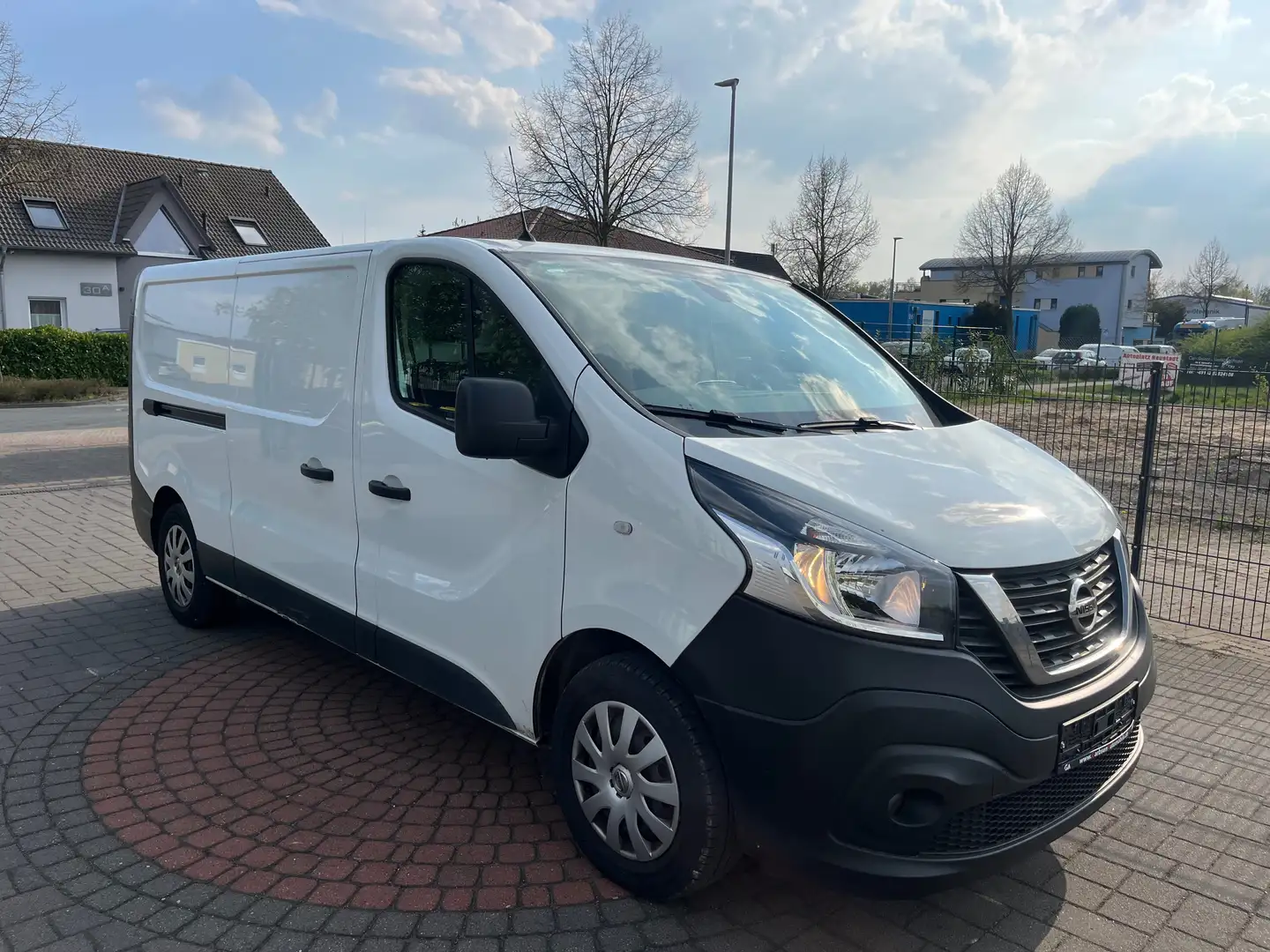 Nissan NV300 2.0 dCi L2H1 COMFORT+NAVI+KAMERA+KLIMA Alb - 2