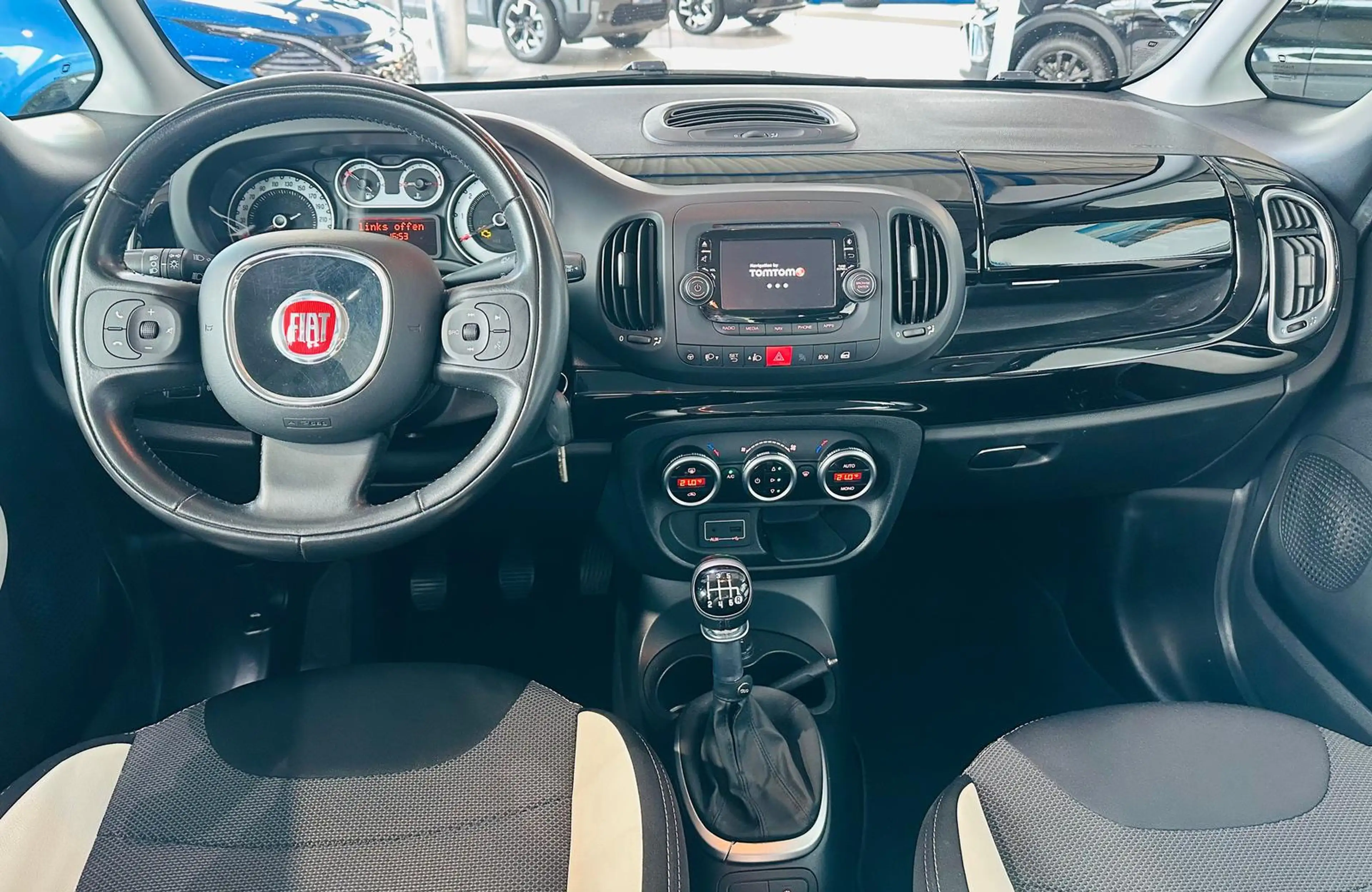 Fiat 500L Trekking 1.4 Navi Klimaaut. PDC Allwetter — photo 6