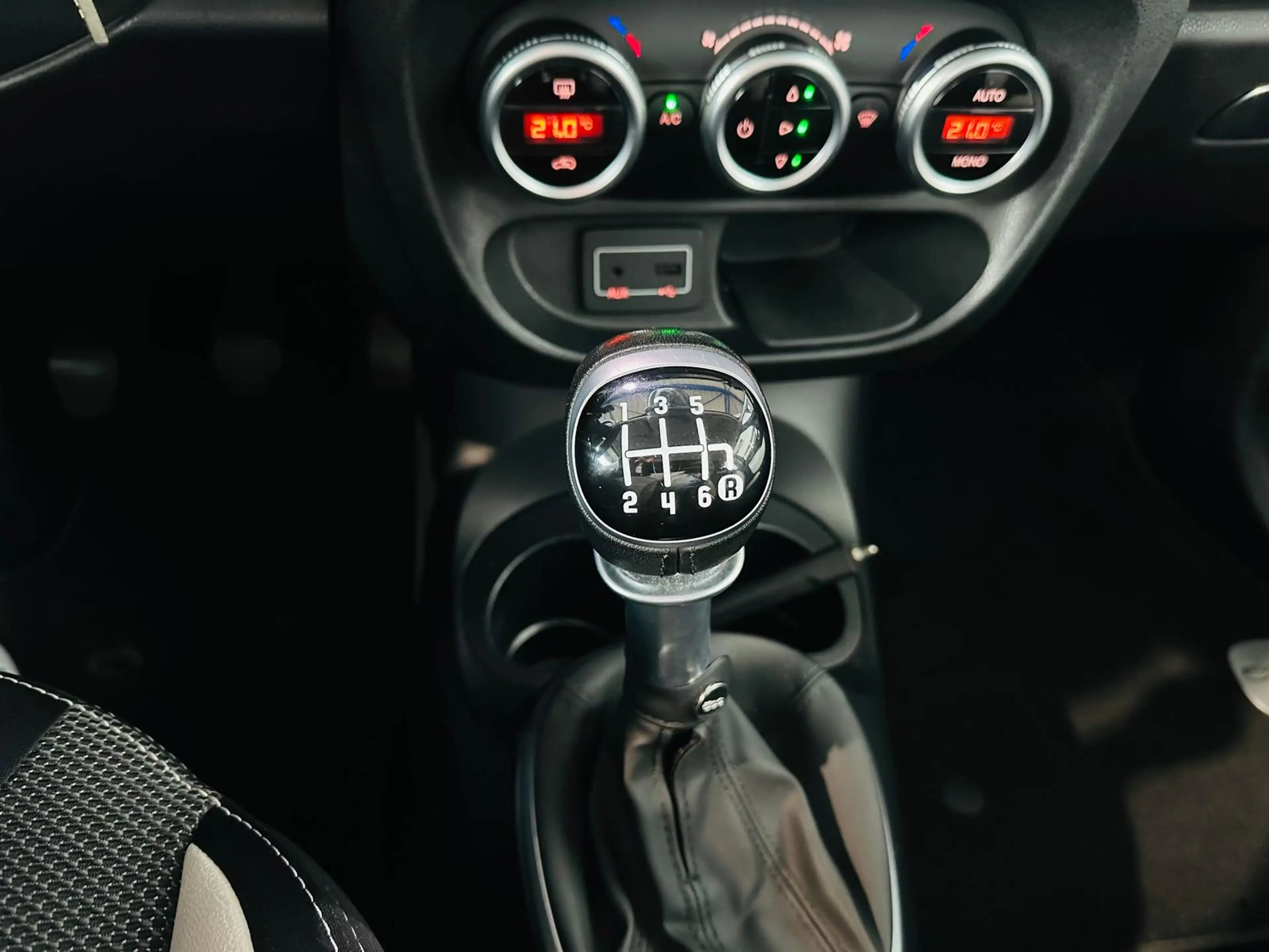 Fiat 500L Trekking 1.4 Navi Klimaaut. PDC Allwetter — photo 7