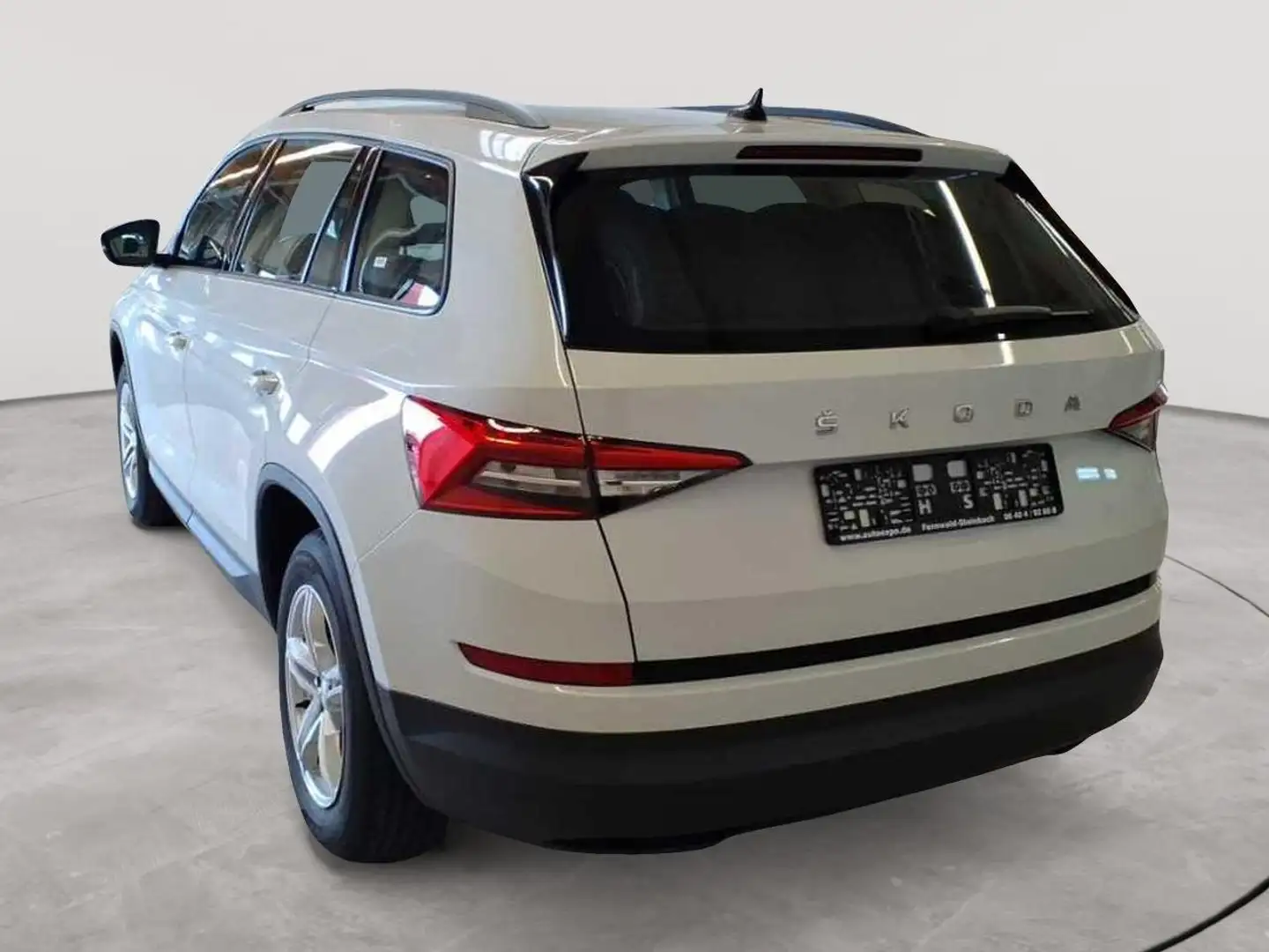 Skoda Kodiaq 2.0 TDI DSG Active AHK NAV Weiß - 2