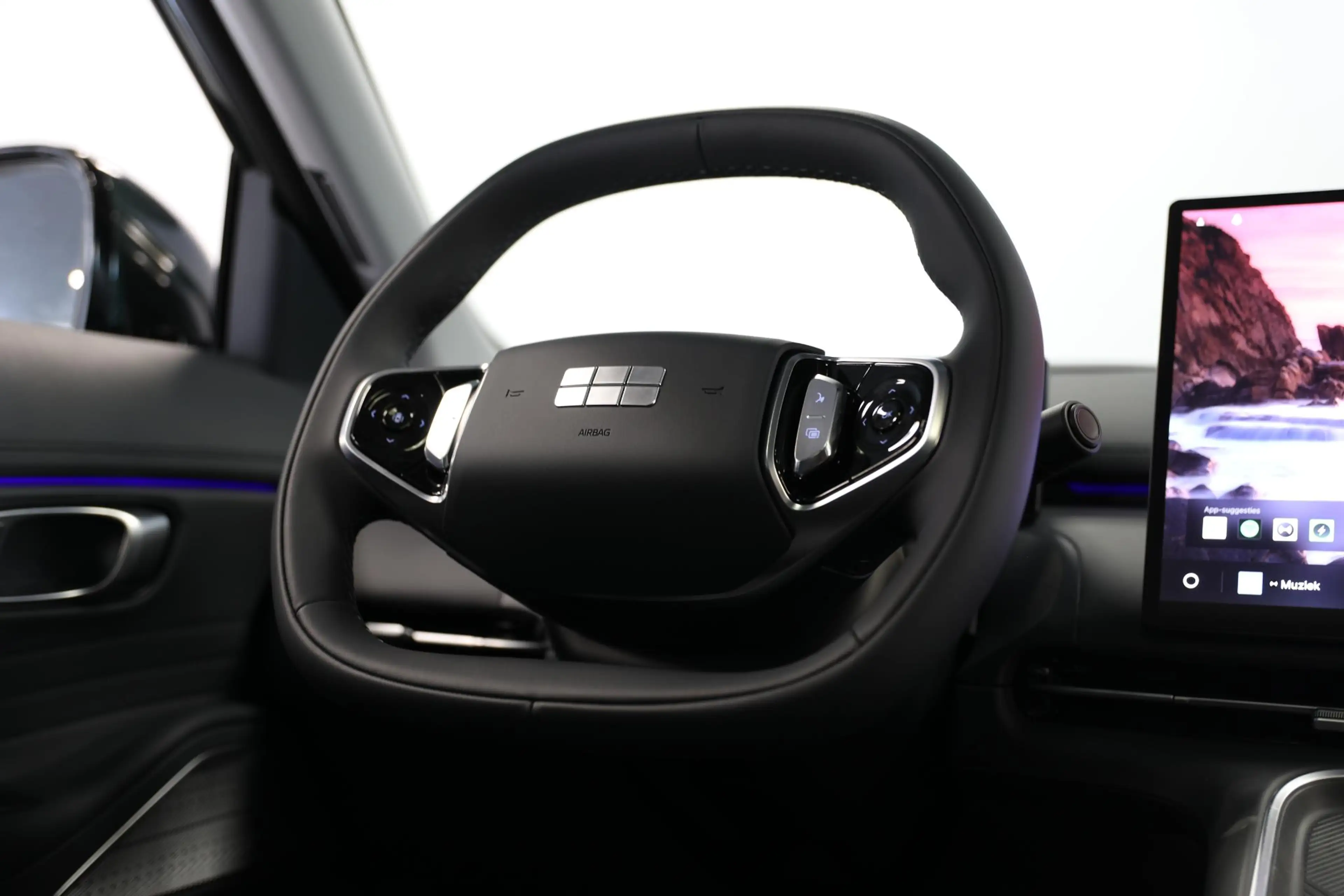 Geely Starray EM-i 1.5 Max+ | Long Range 30 kWh | WLTP 136 km EV | Fu — photo 6