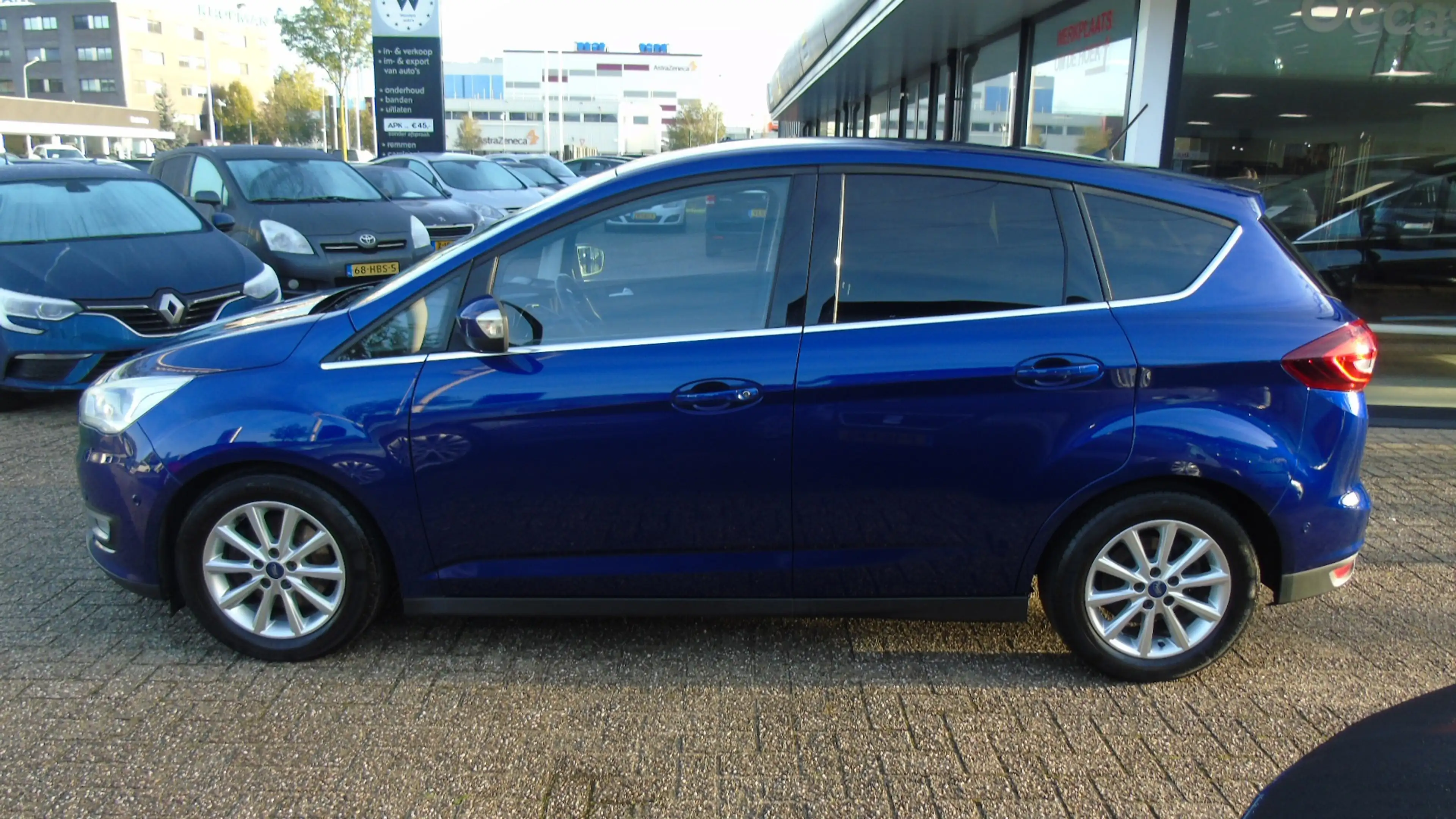 Ford C-Max 1.5 Titanium — photo 8