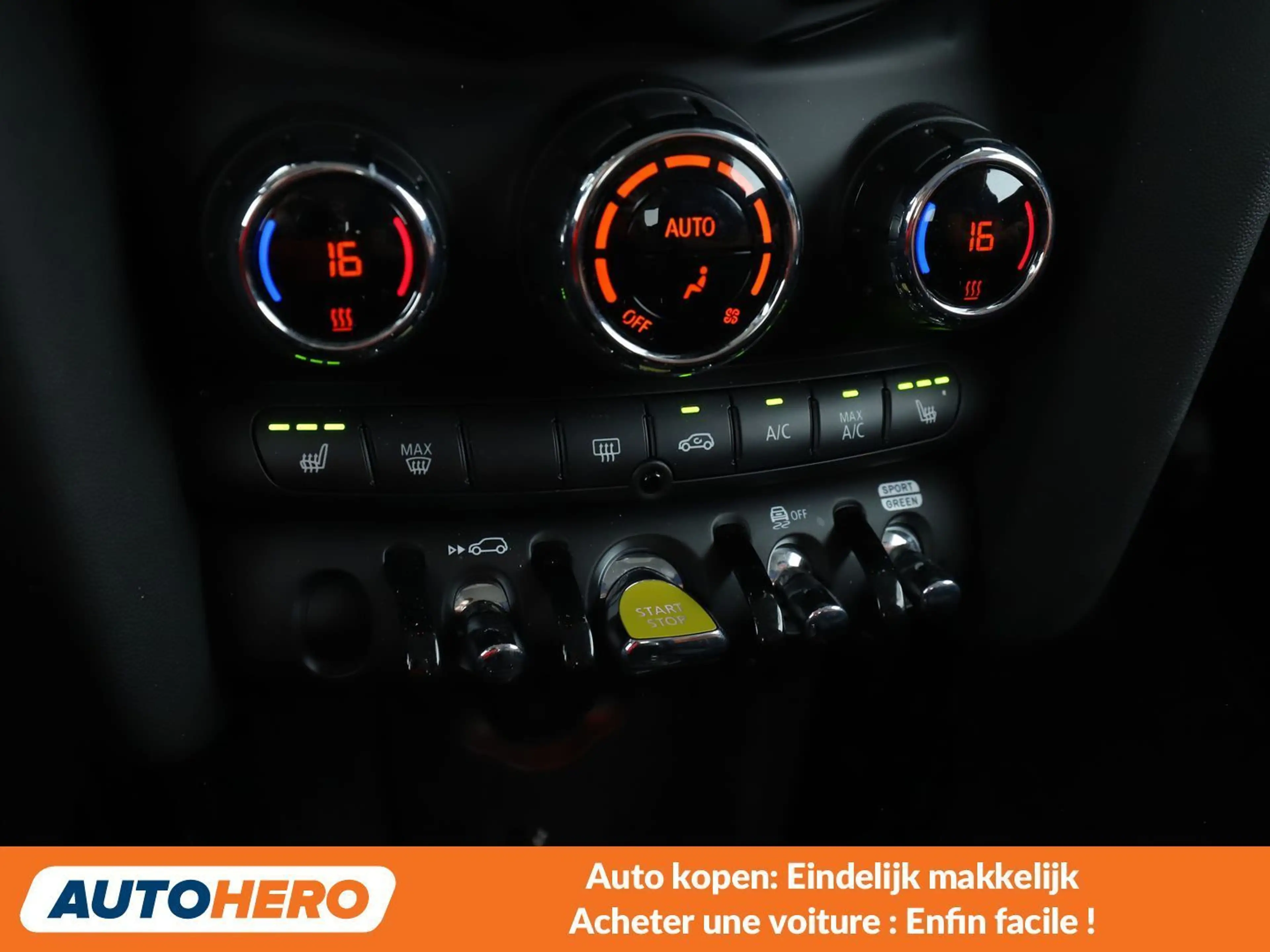MINI Cooper SE Cooper SE Classic Trim — photo 12