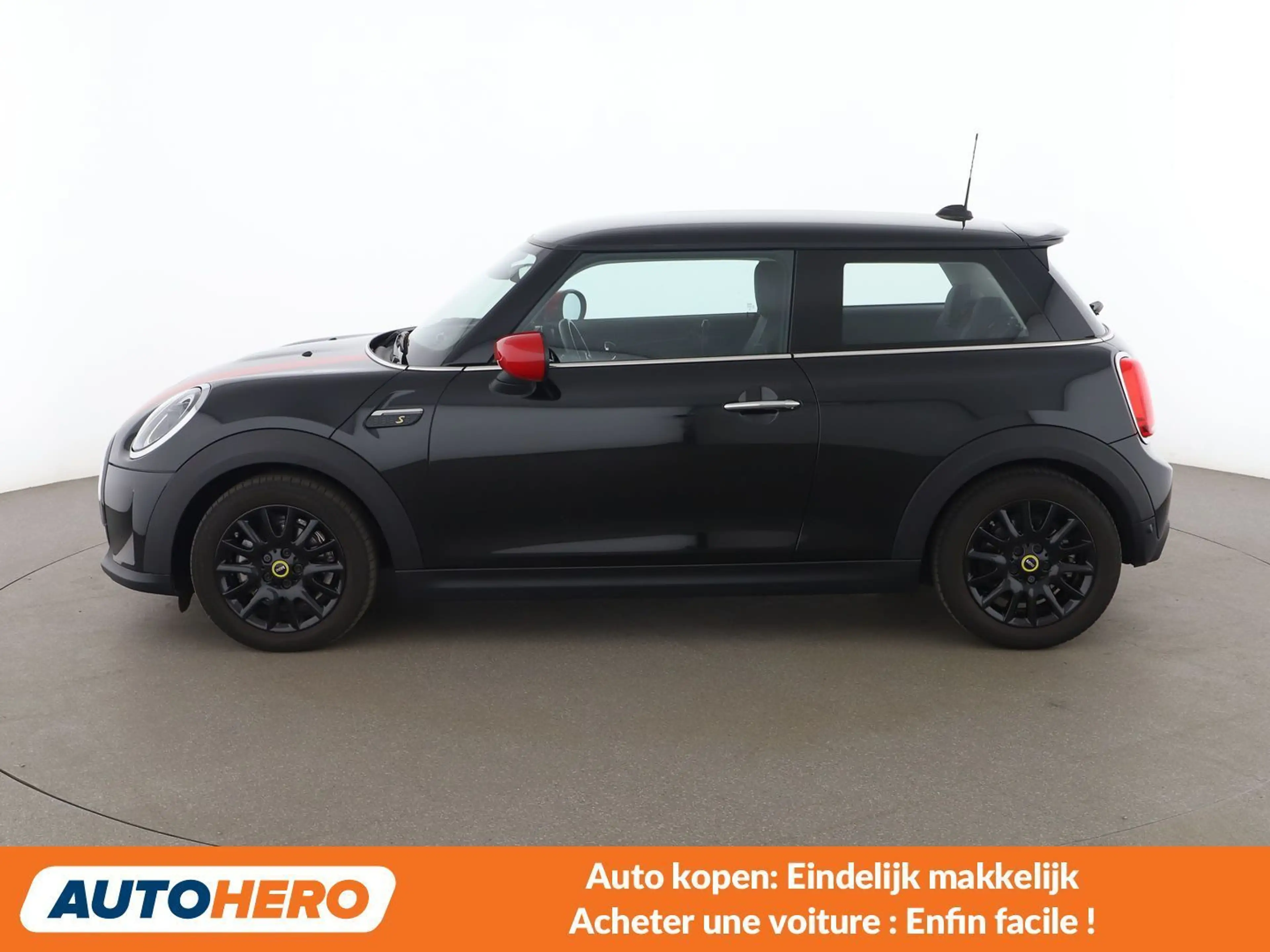 MINI Cooper SE Cooper SE Classic Trim — photo 3