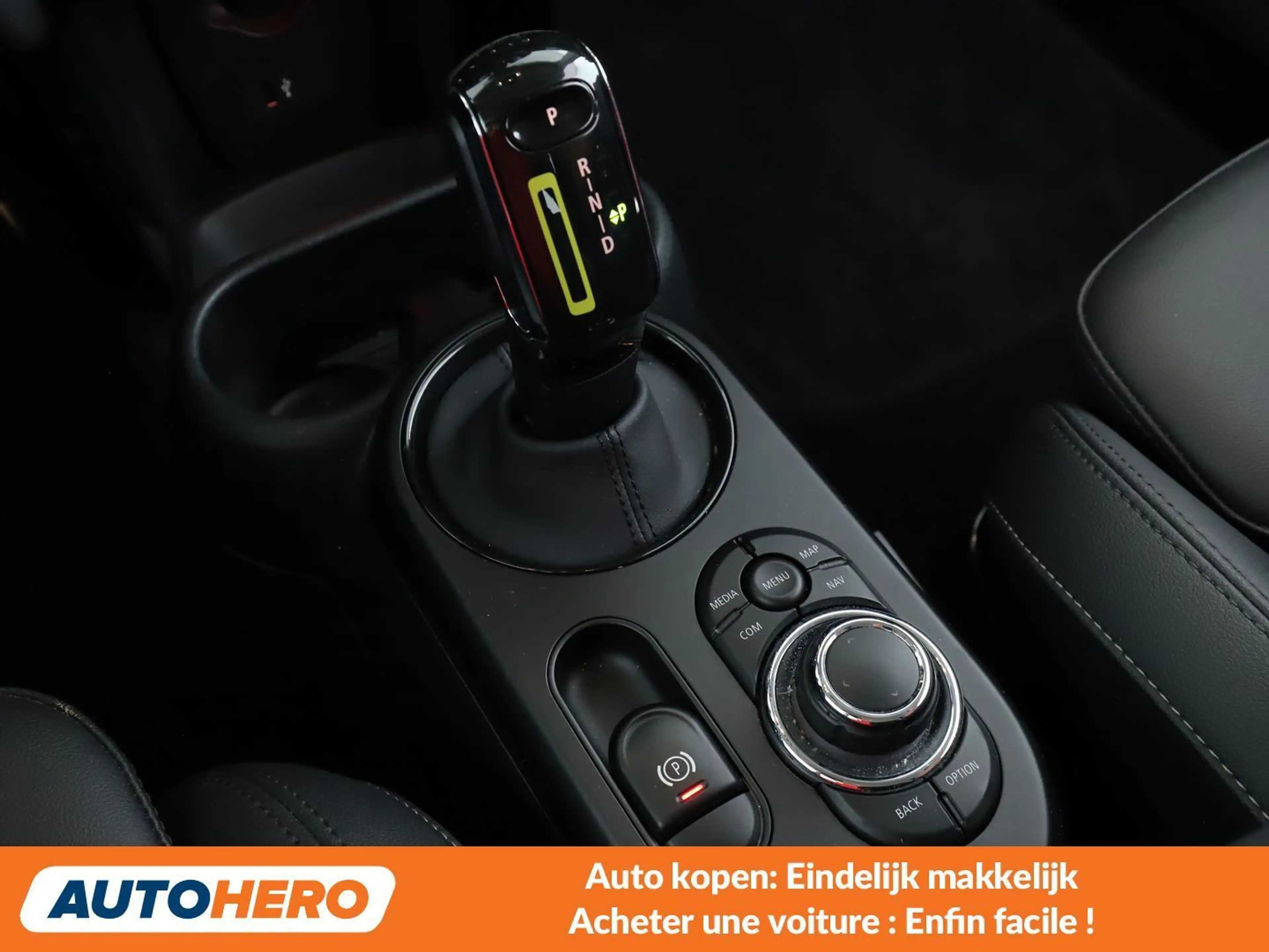 MINI Cooper SE Cooper SE Classic Trim — photo 13
