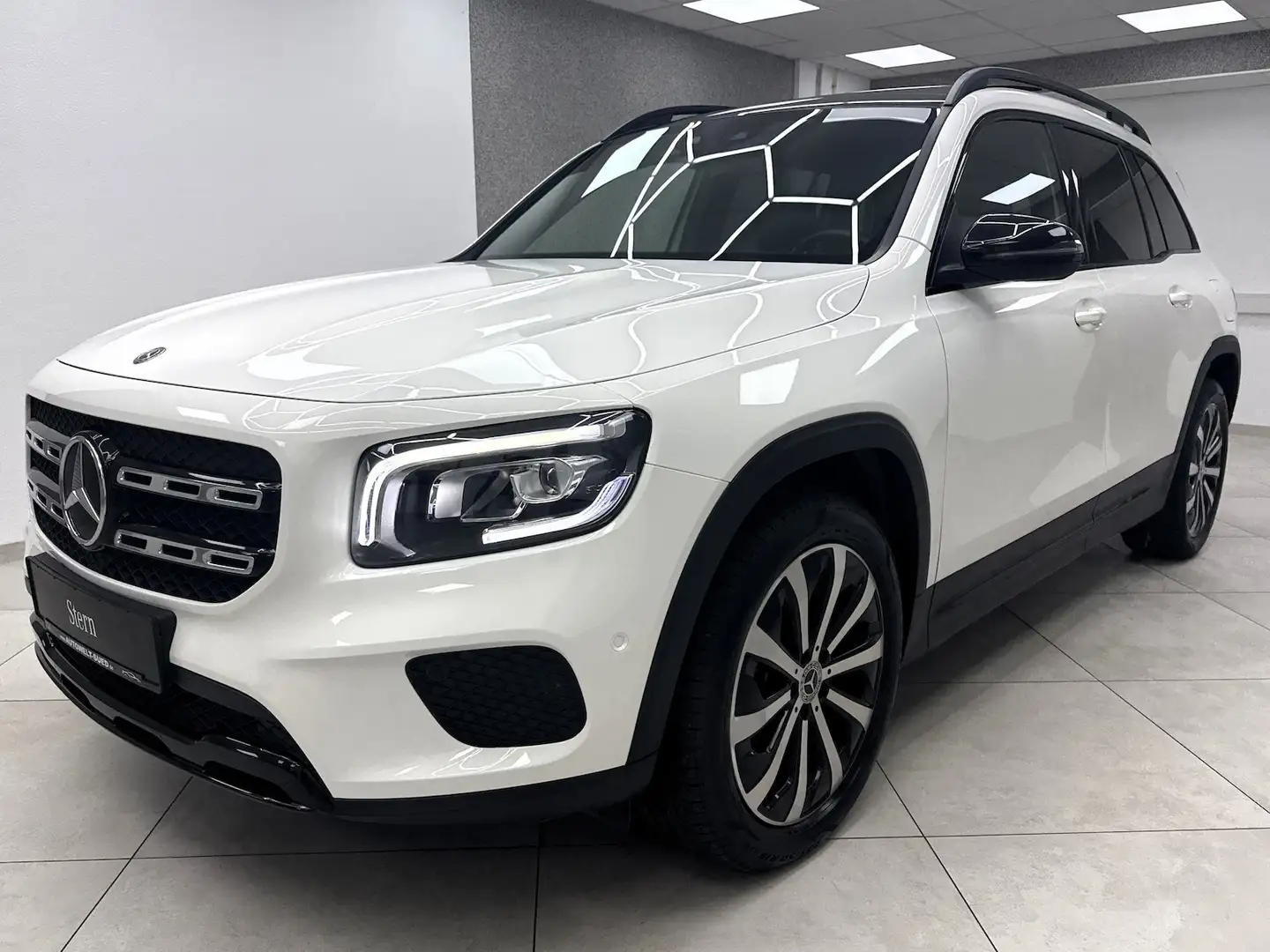Mercedes-Benz GLB 200 d Progressive Night 7Sitzer Pano AugR LED 2xSpur Blanc - 2
