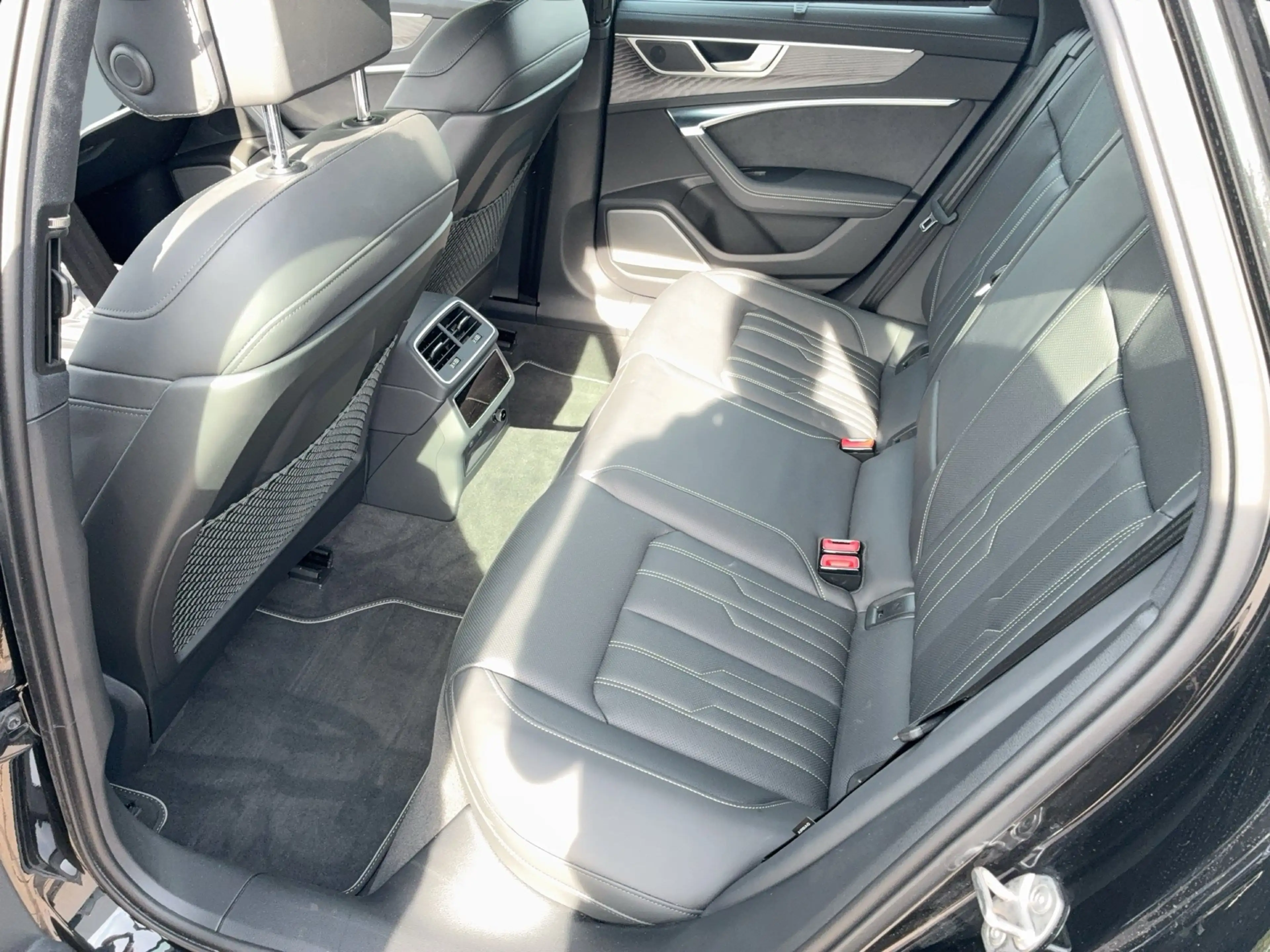 Audi S6 Limousine TDI tiptr. Matrix Luft PANO HUD AHK — photo 13