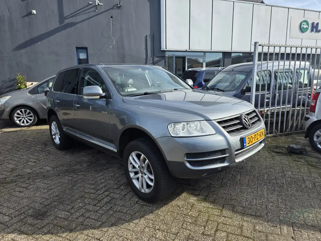 Volkswagen Touareg 2005 из Европы — купить под ключ