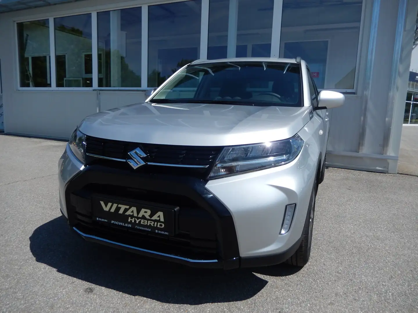 Suzuki Vitara (Verkauft) 1,4 DITC Hybrid ALLGRIP shine Silber - 1