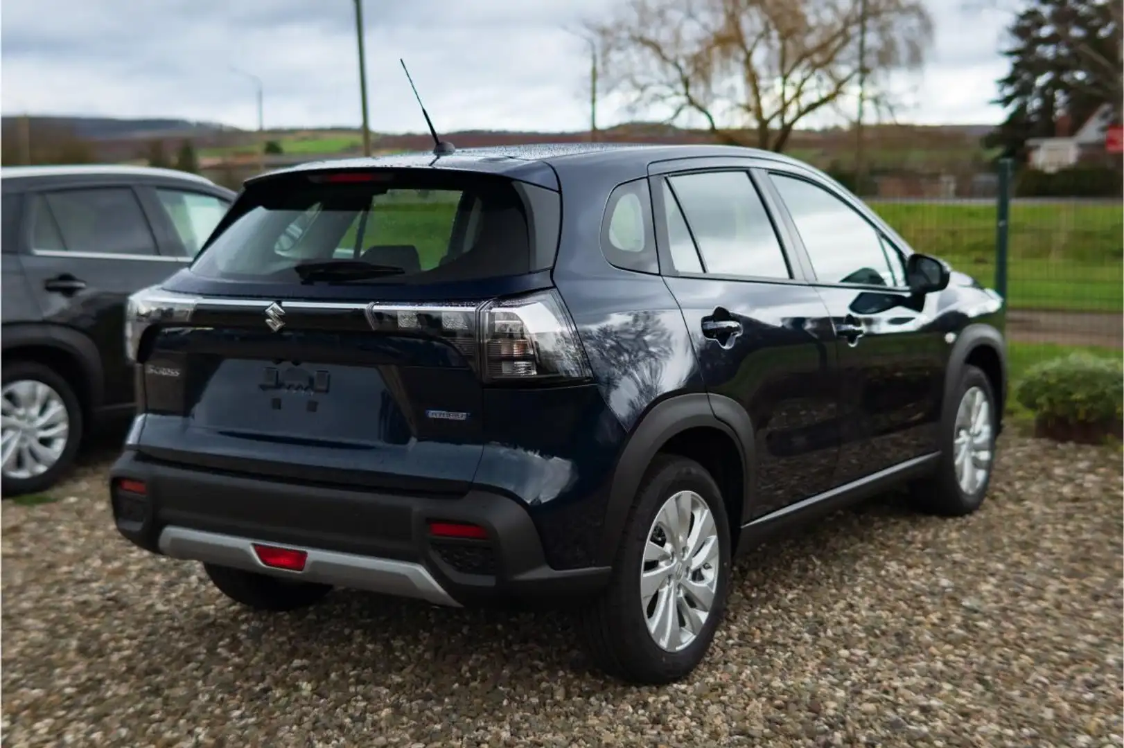 Suzuki SX4 S-Cross 1.4 Boosterjet Hybrid Edition Blau - 2