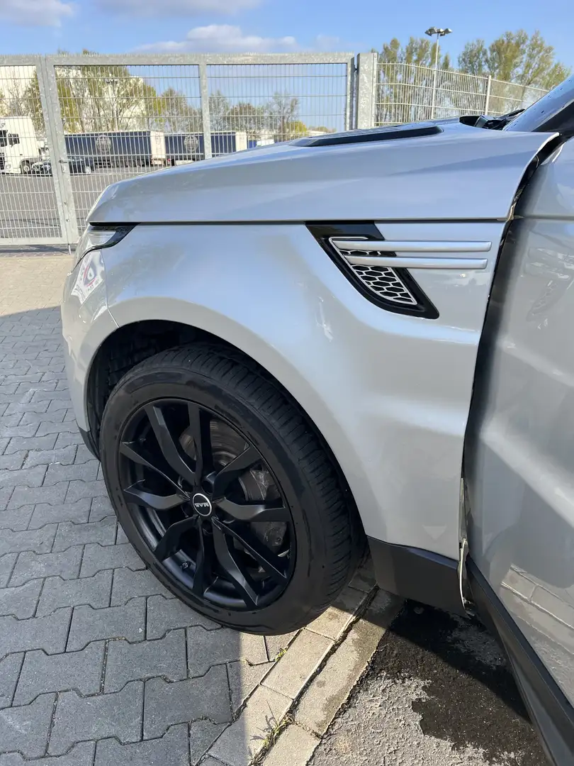 Land Rover Range Rover Sport SDV6 HSE - 2