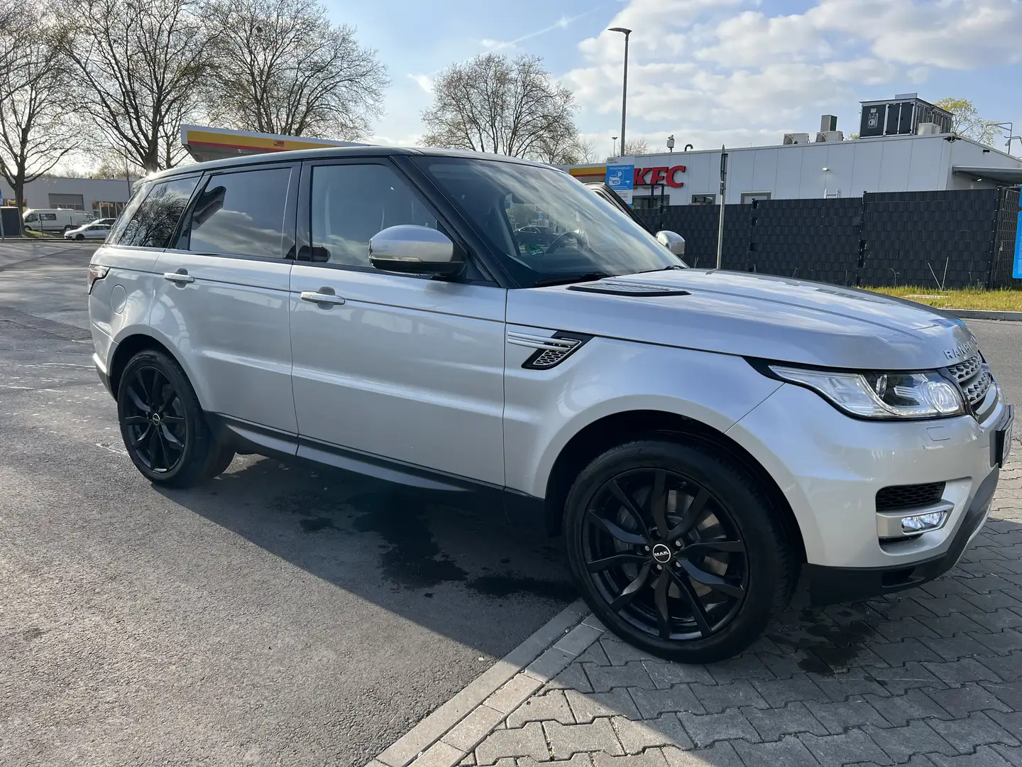 Land Rover Range Rover Sport SDV6 HSE - 2