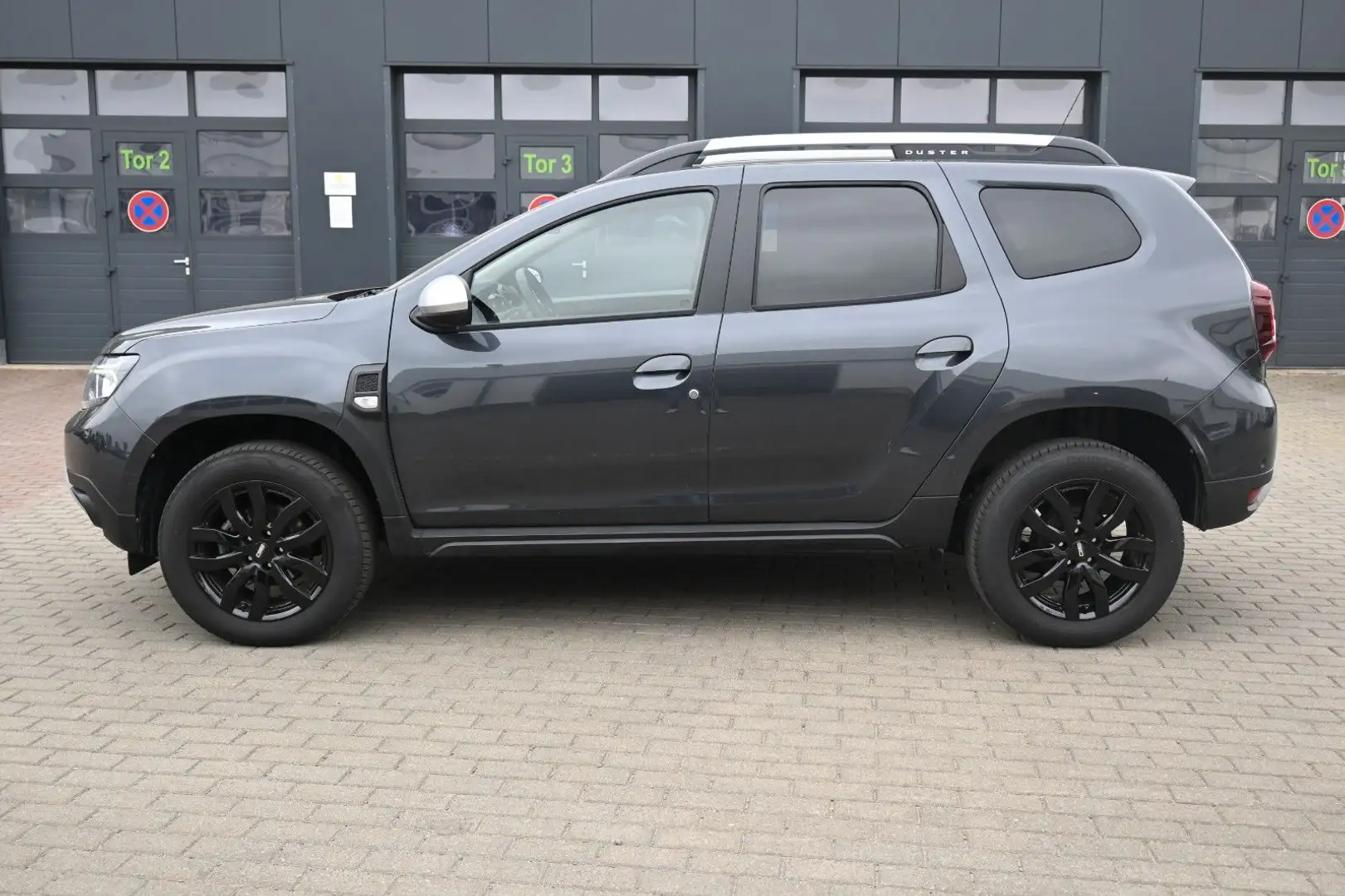 Dacia Duster II Prestige*Automatik*Tempo*AHK*RFK* Grijs - 2
