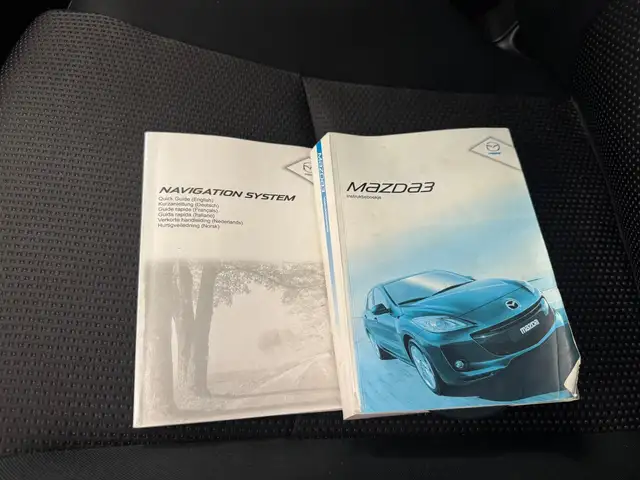 Mazda Mazda3 view 9