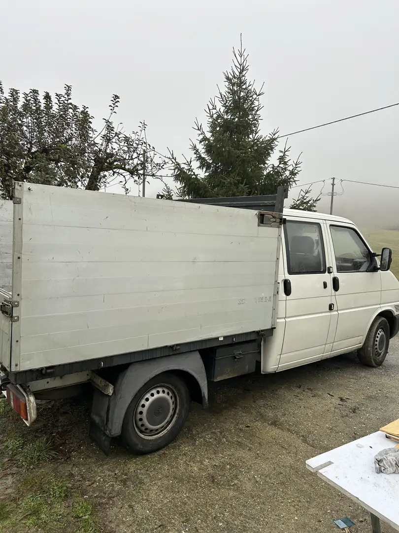 Volkswagen Transporter - 2