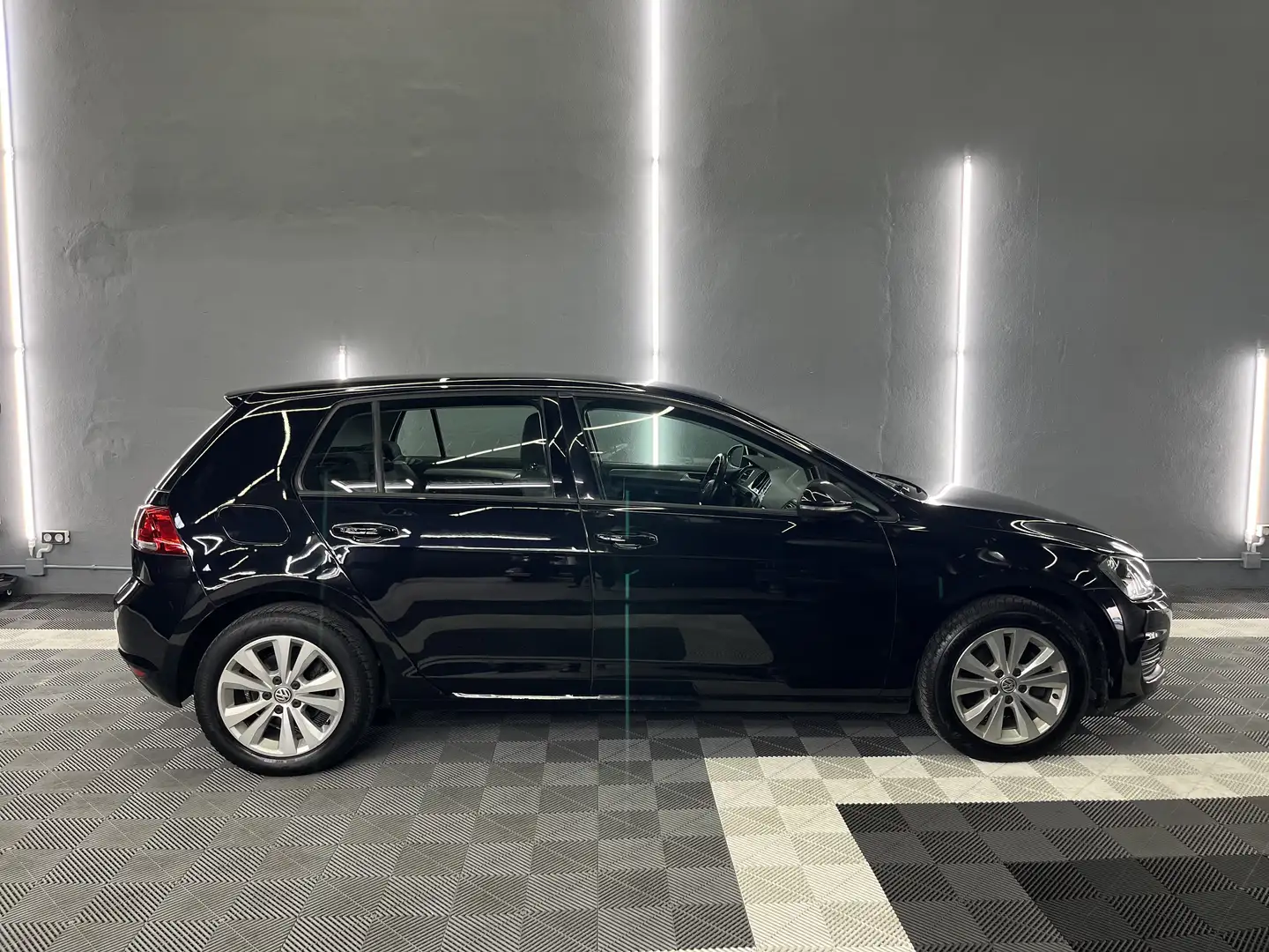 Volkswagen Golf 1.2 TSI BMT Business 110 - 2