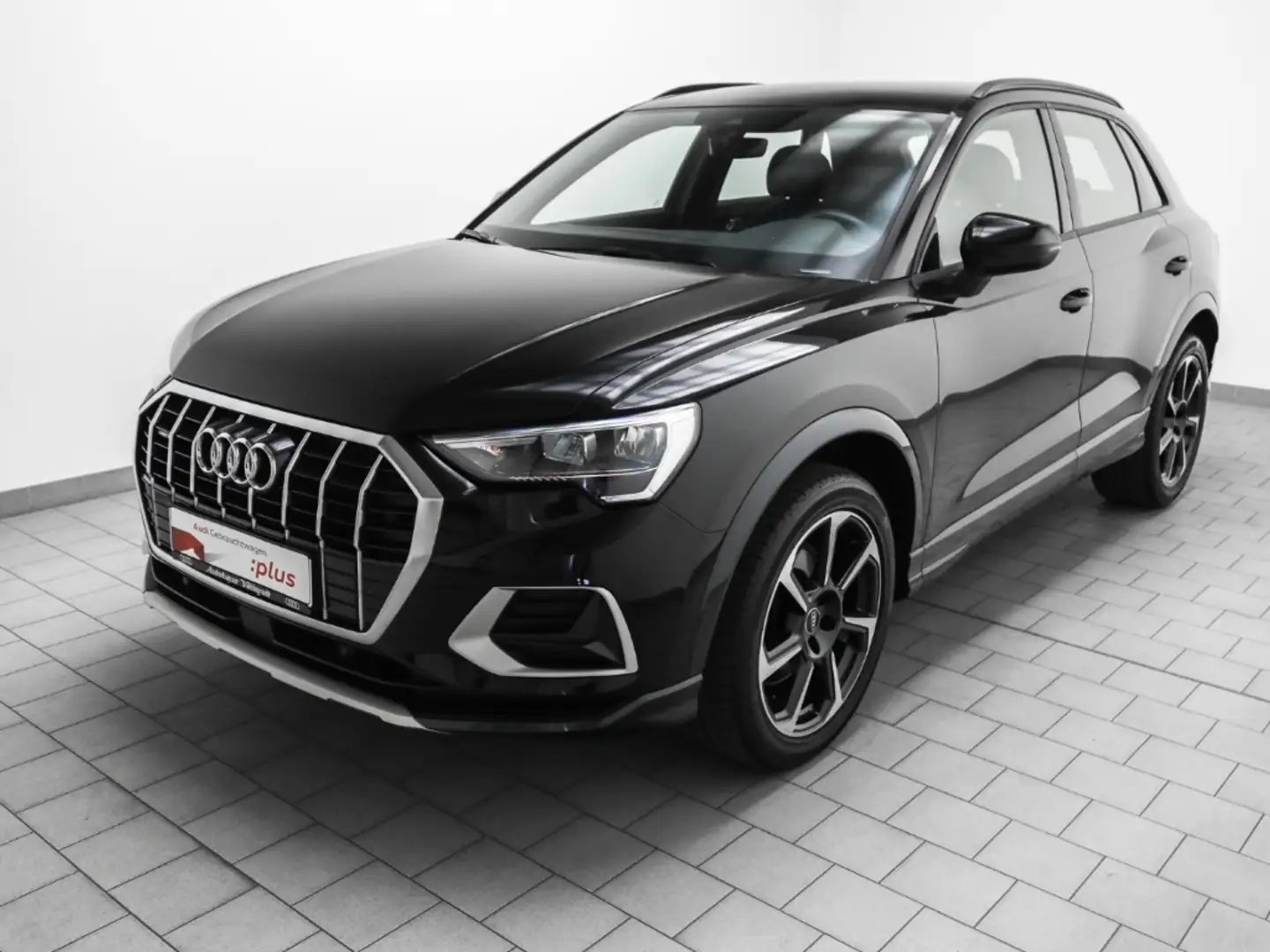 Audi Q3 45 TFSI quattro advanced Navi AHK Schwarz - 2