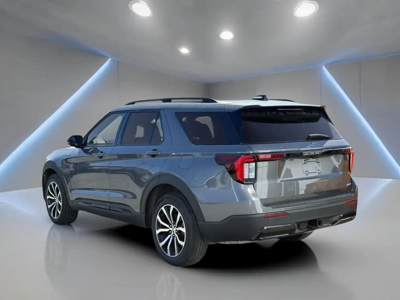 Ford Explorer снимка Ford Explorer