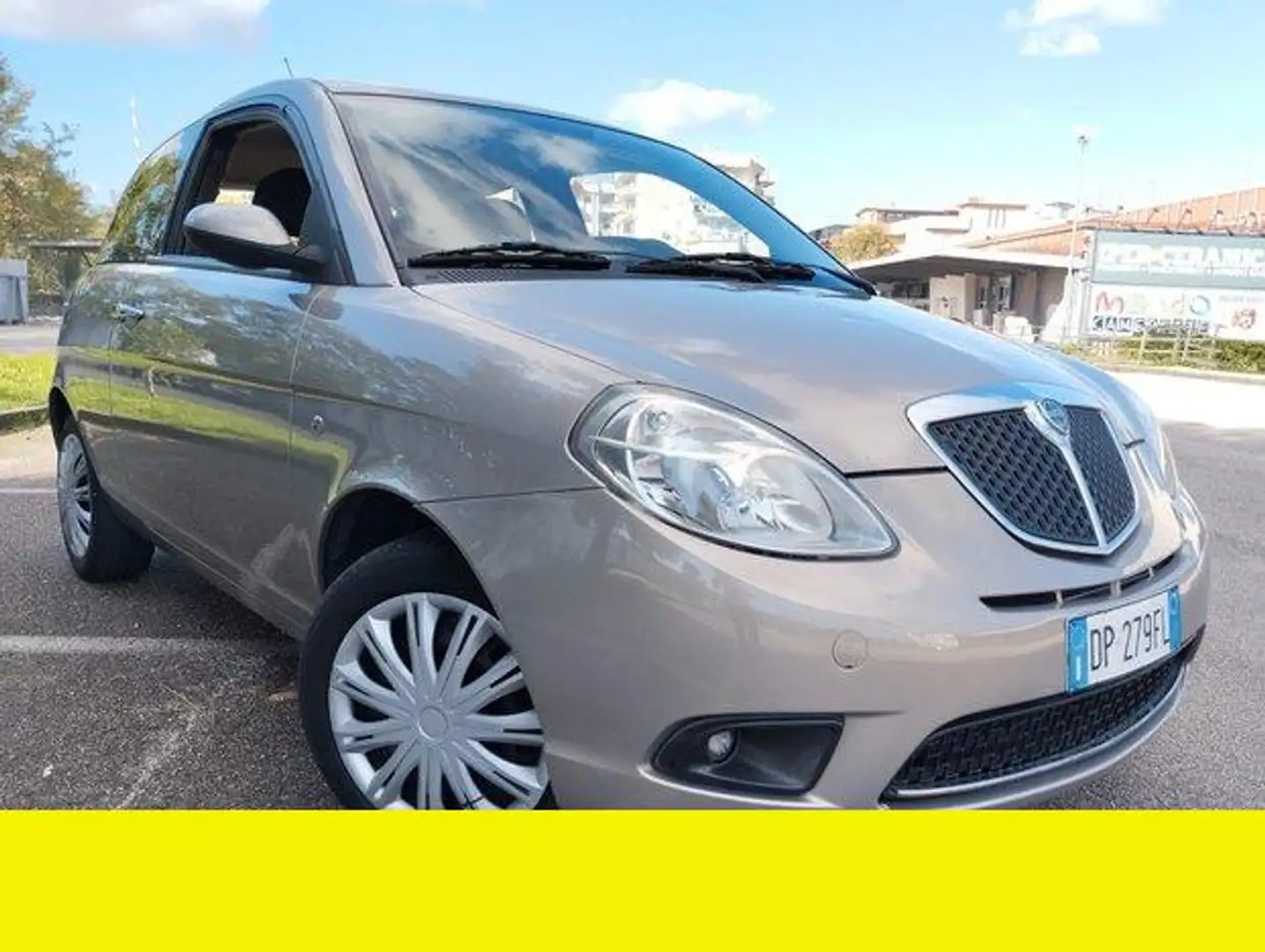 Lancia Ypsilon - 1