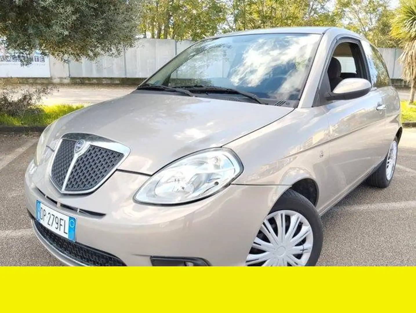 Lancia Ypsilon - 2