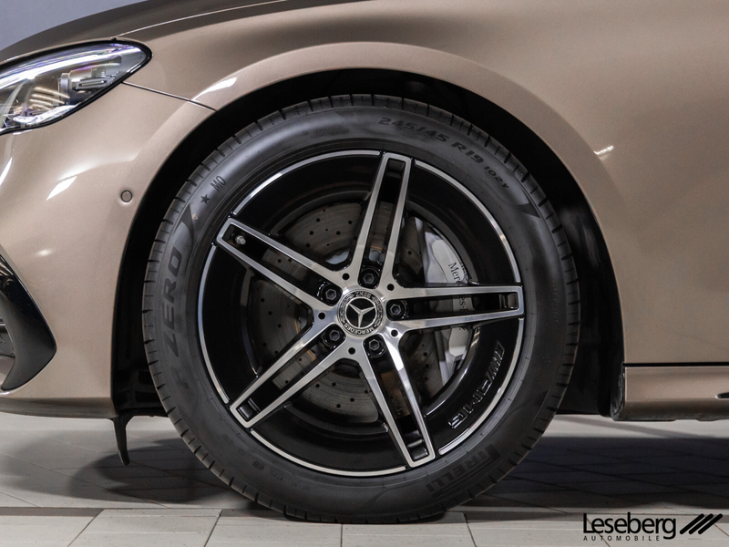 Mercedes-Benz E 300 E 300 e T AMG-Prem Night/Pano/Dig.Light/AHK/360° — photo 7