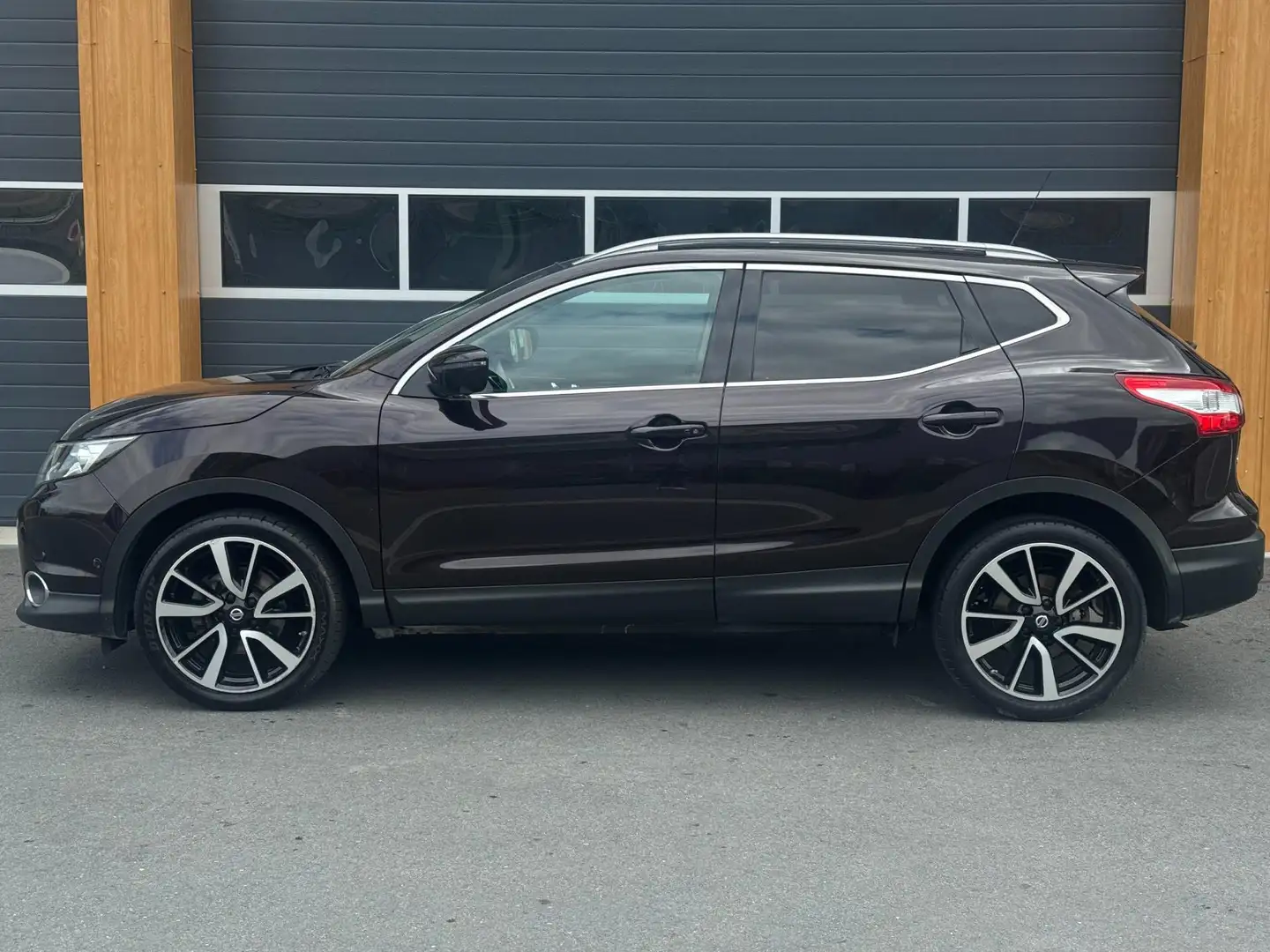 Nissan Qashqai 1.2 Tekna|360|PANO|CRUISE|LEDER Paars - 2
