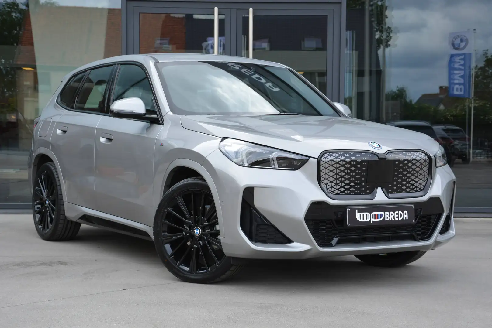 bmw ix1