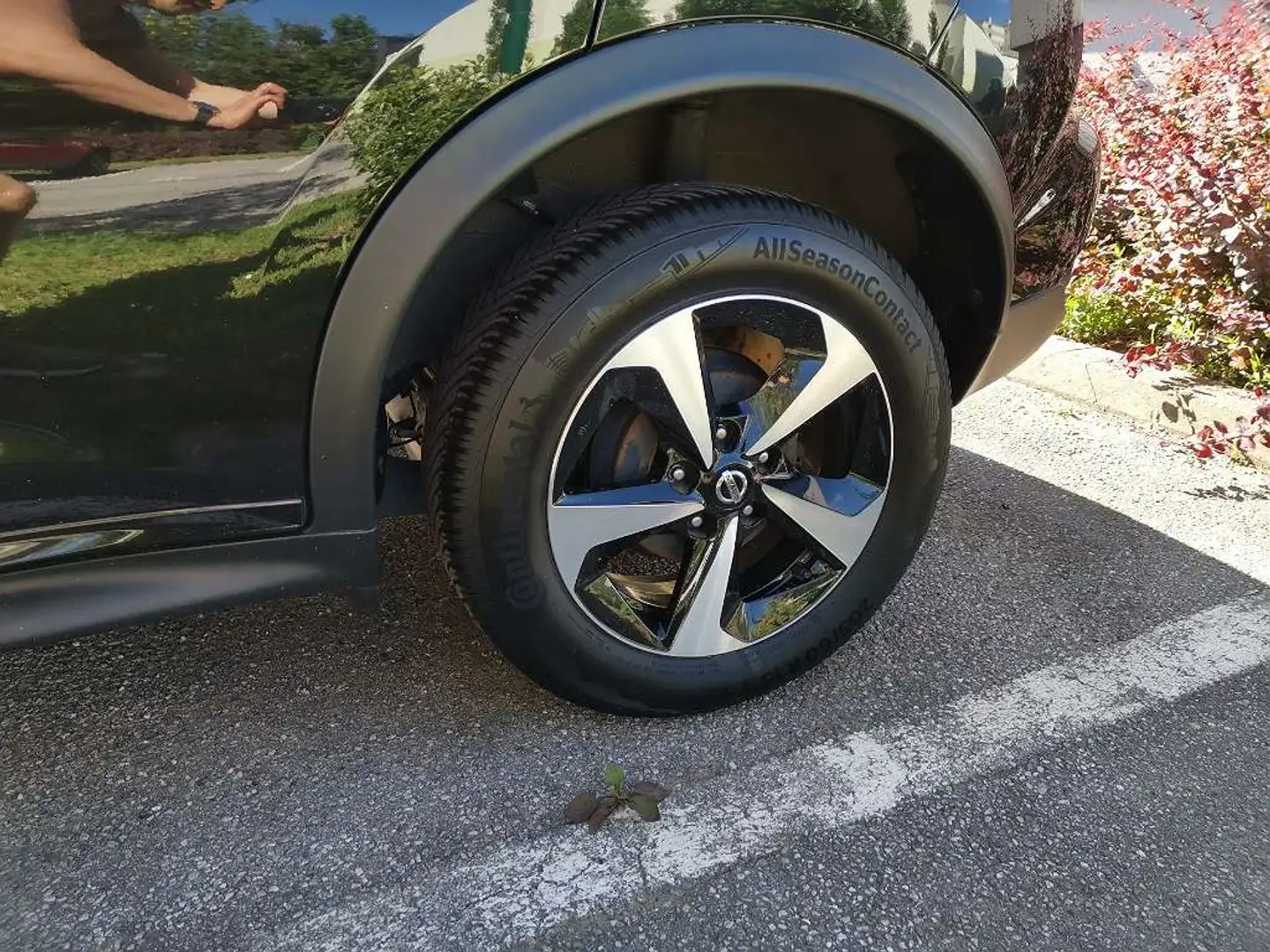 Nissan Juke Bose Edition Enigma Black 1,6l 4x2 CVT SUV / Geländewagen Schwarz - 2