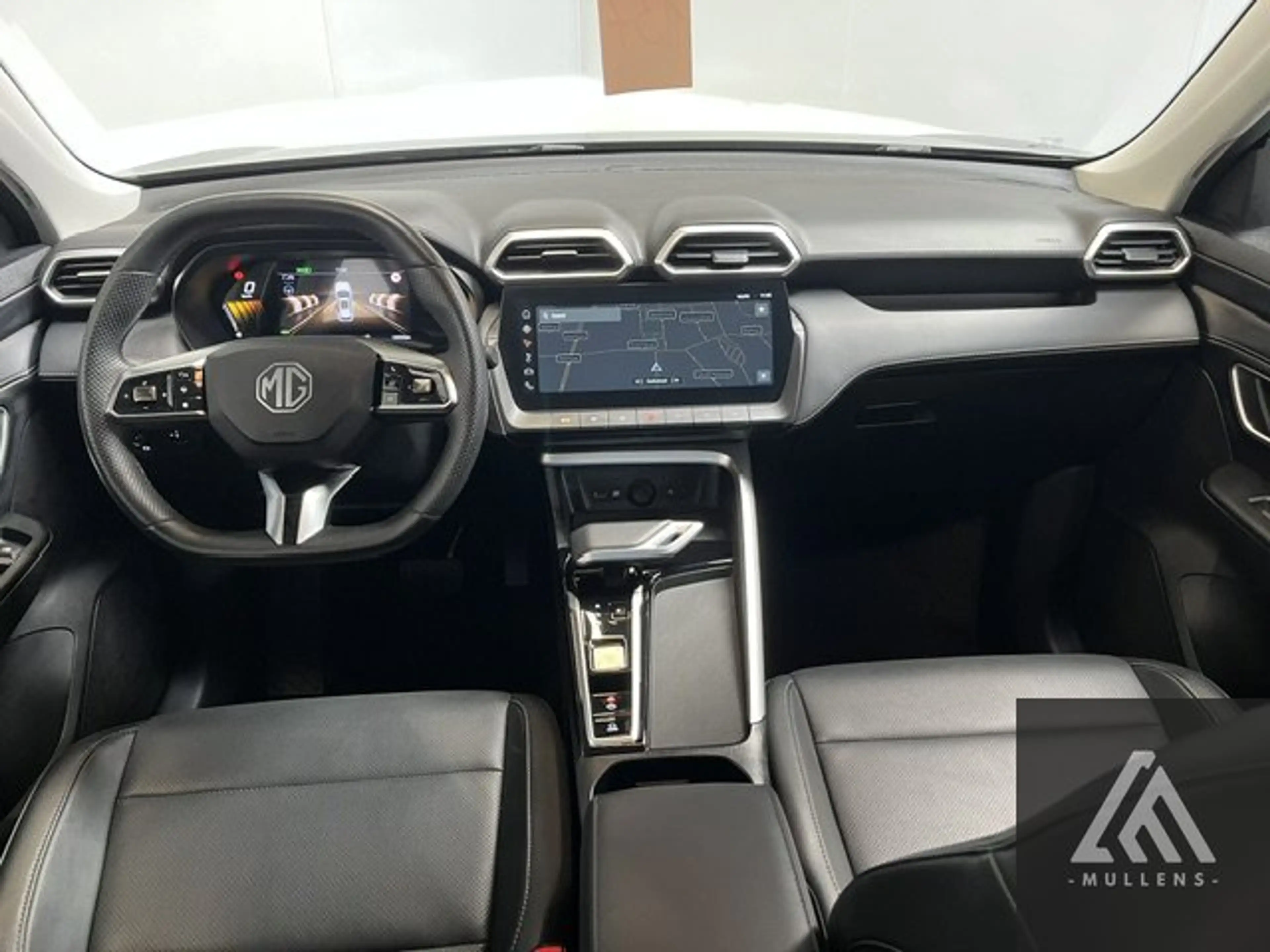MG ZS Hybrid+ Luxury — photo 10