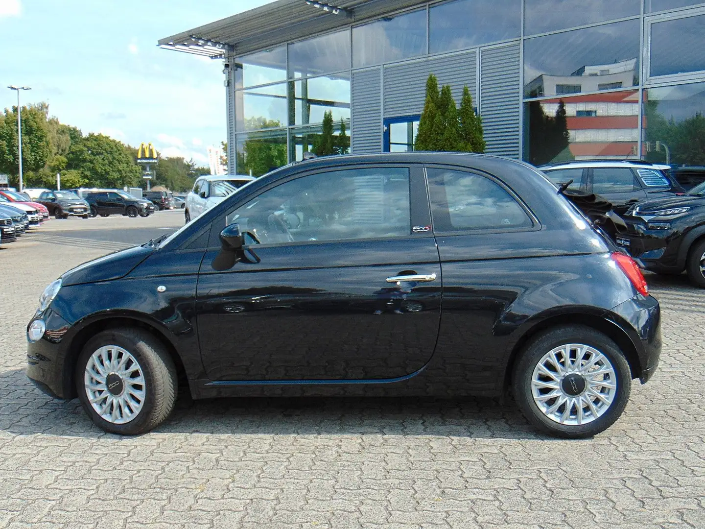 Fiat 500C 1.0 Mild-Hybrid Club Schwarz - 2