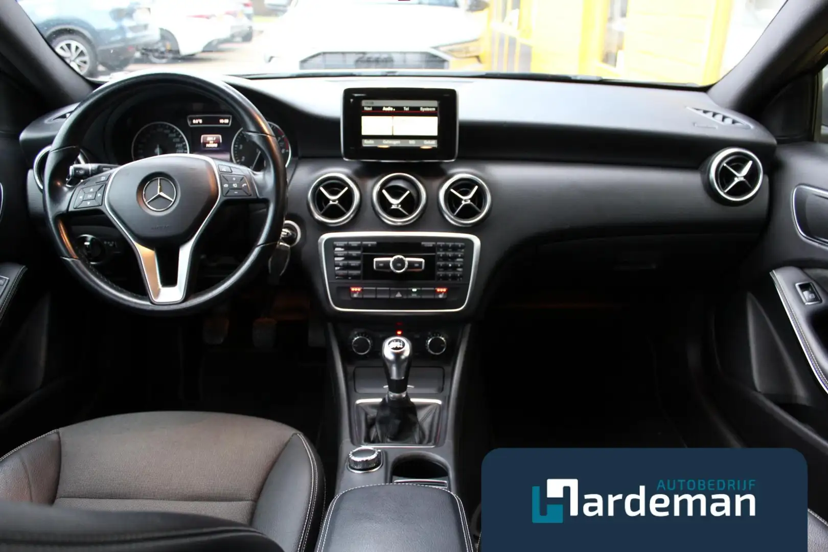 Mercedes-Benz A 180 Prestige Navi Stoelverwarming Grigio - 2