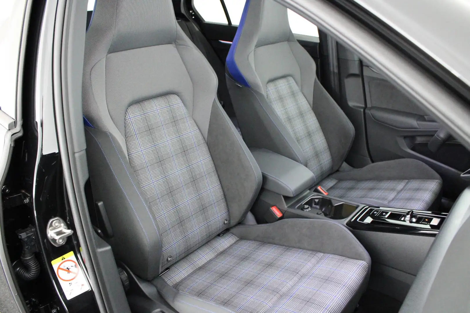 Volkswagen Golf GTE 1.5 272pk eHybrid Trekhaak 360Camera Head-Up Panor Noir - 2