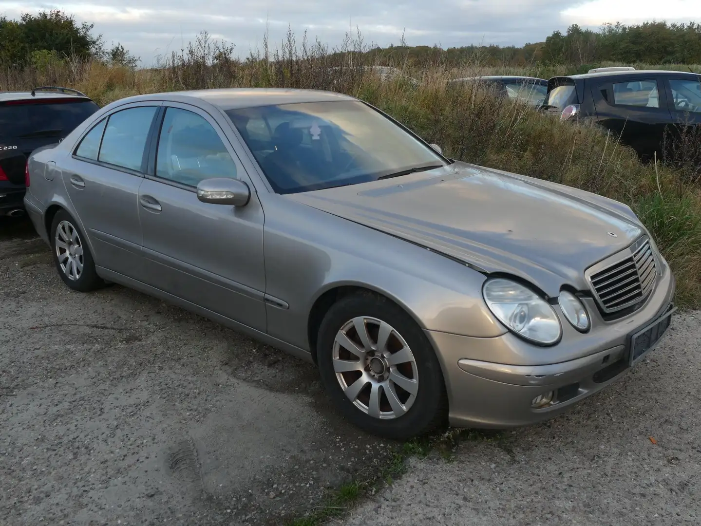 Mercedes-Benz E 220 CDI Limousine Motor dreht läuft aber nicht ! Gris - 2