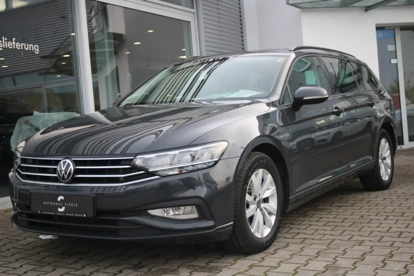 Volkswagen Passat Variant Passat Variant 2.0 TDI DSG Navi ACC LED Kamera Sit Grau - 2