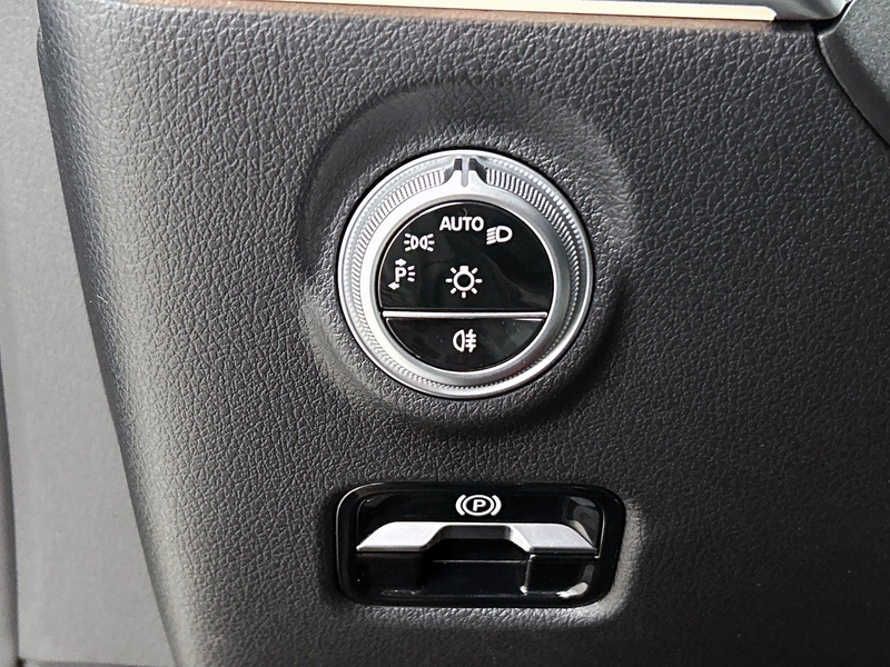 Mercedes-Benz C 300 e Break AMG Line Night Pack | Dodehoekassistent | — photo 13