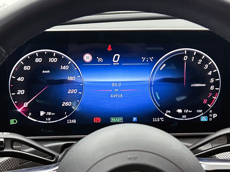 Mercedes-Benz C 300 e Break AMG Line Night Pack | Dodehoekassistent | — photo 11