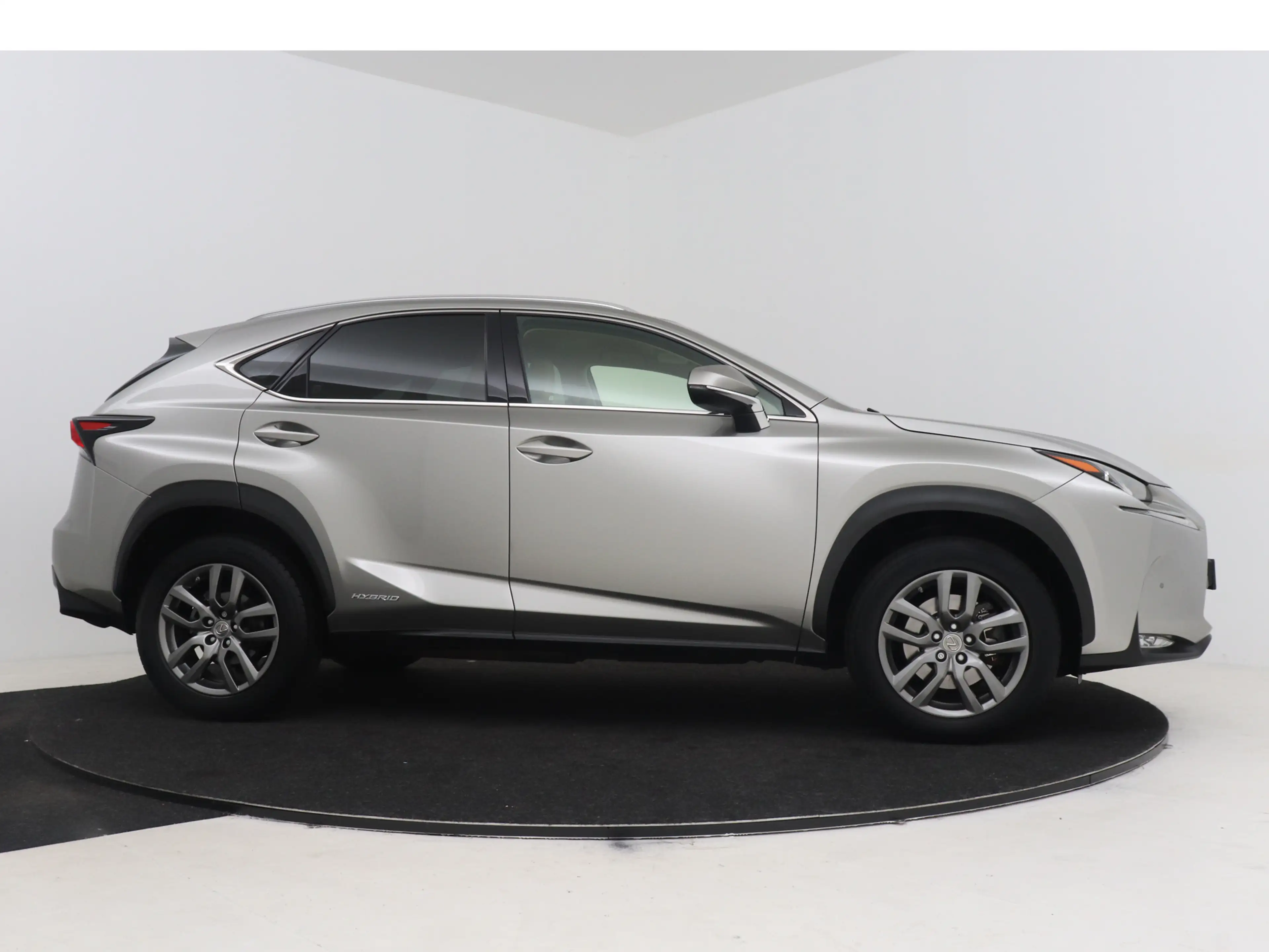 Lexus NX 300h AWD Sport Edition | Premium uitgevoerd | Dealerond — photo 14