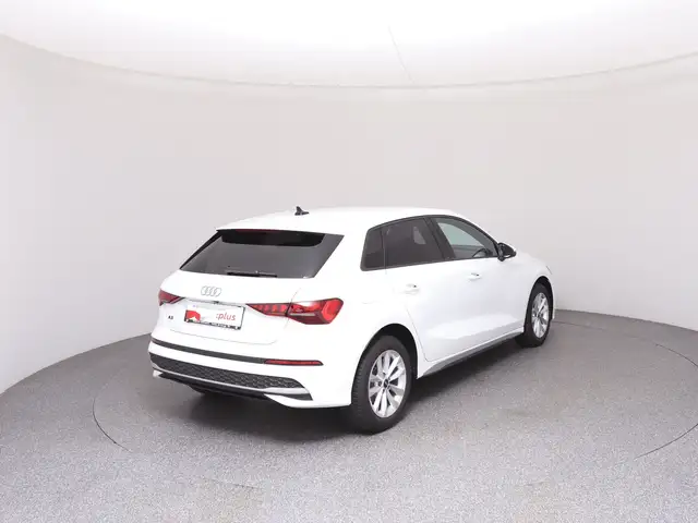 Audi A3 view 4