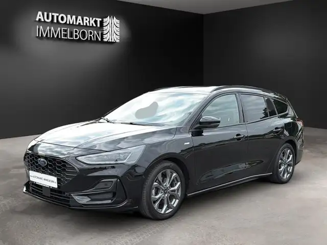 Ford Focus view 4
