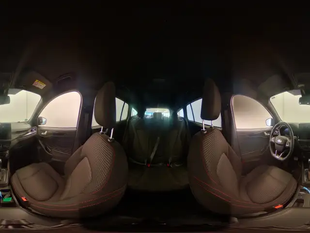Ford Focus view 13