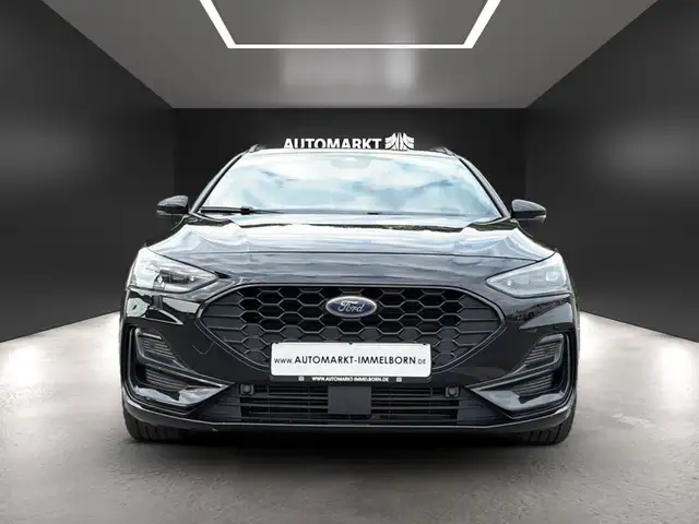 Ford Focus view 9