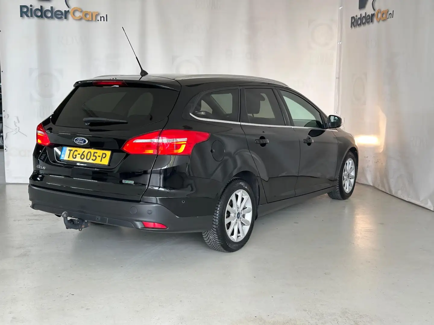Ford Focus Wagon 1.0 Titanium|CRUISE|STUURVERW|PARK SENS|NAVI Negro - 2