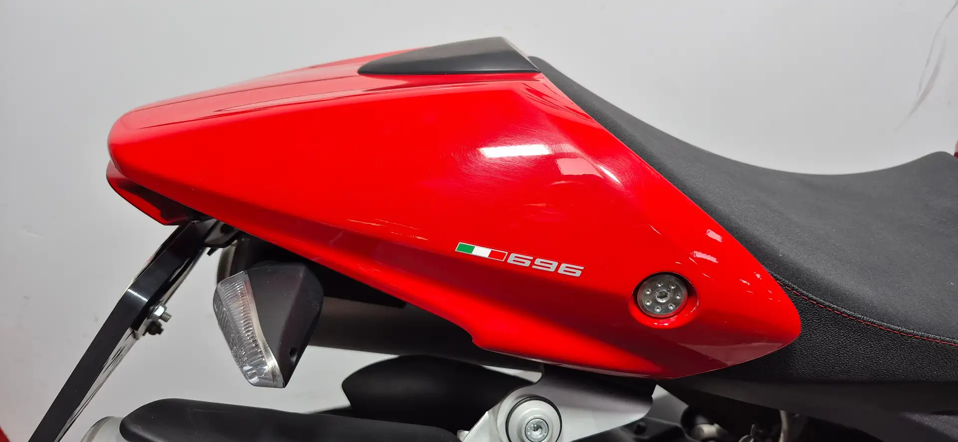 Ducati Monster 696 ***MOTODOC.BE*** Roşu - 2