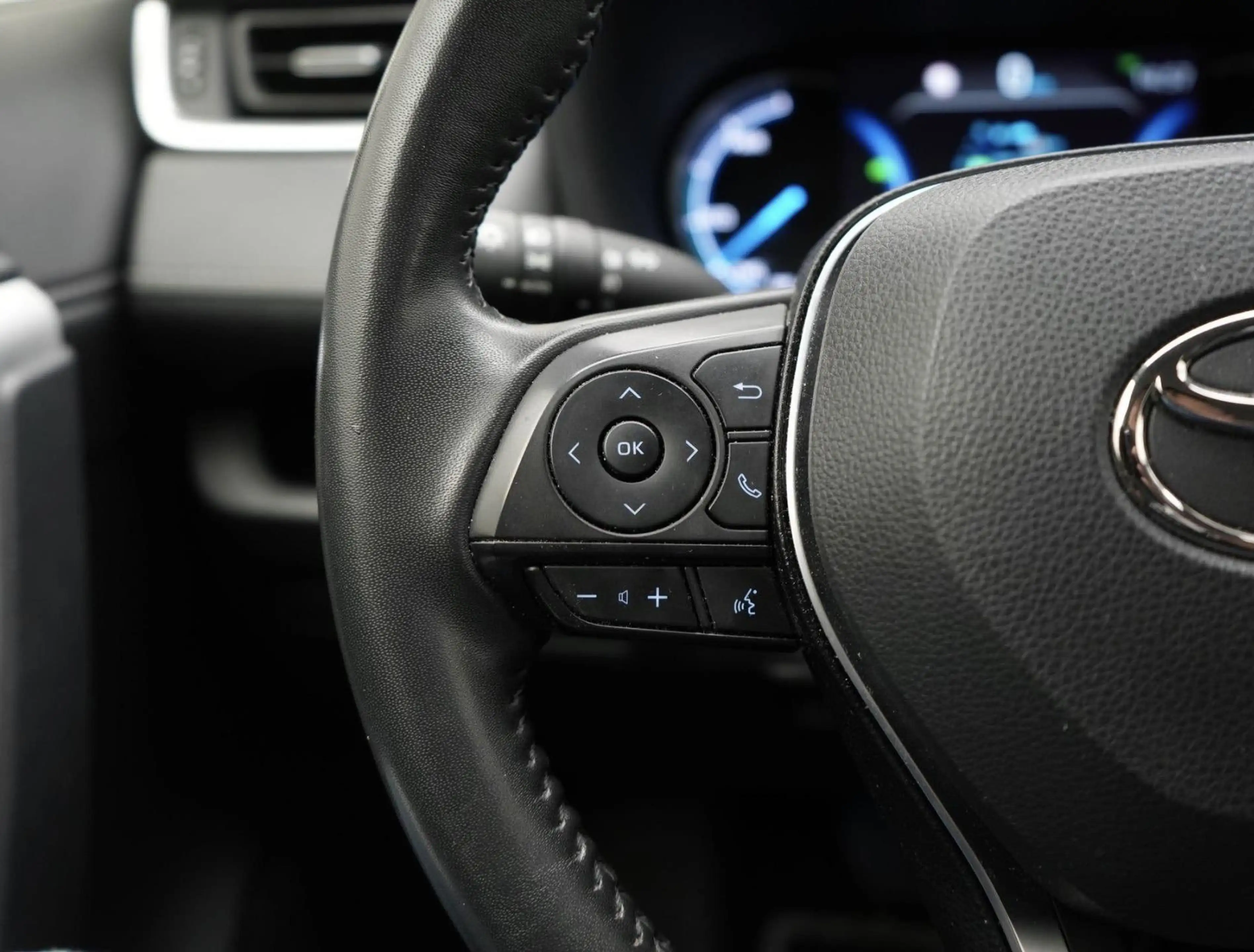 Toyota RAV 4 2.5 Hybrid Business — photo 9